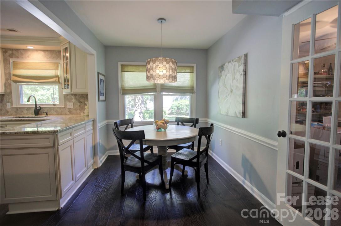 3806 Bridgewood Lane