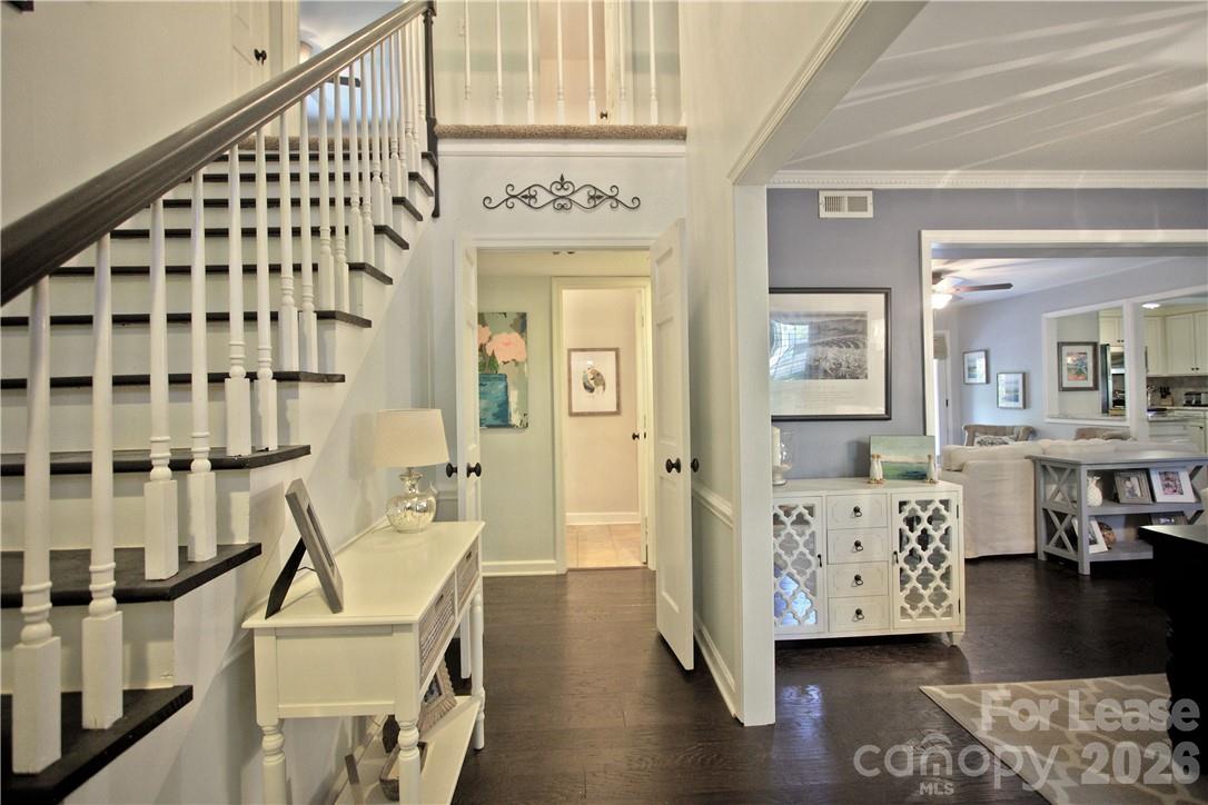 3806 Bridgewood Lane