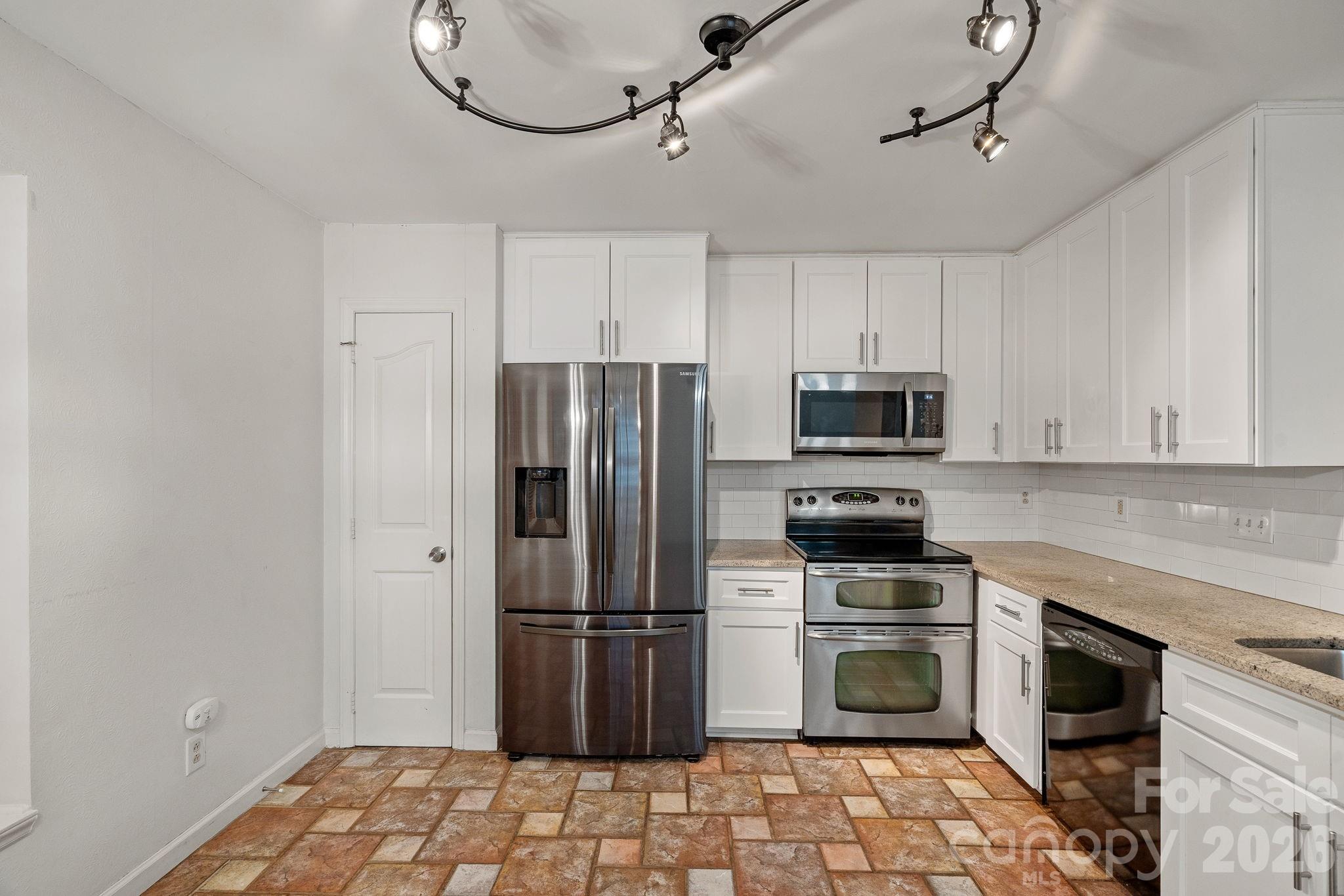 806 Water Wheel Court