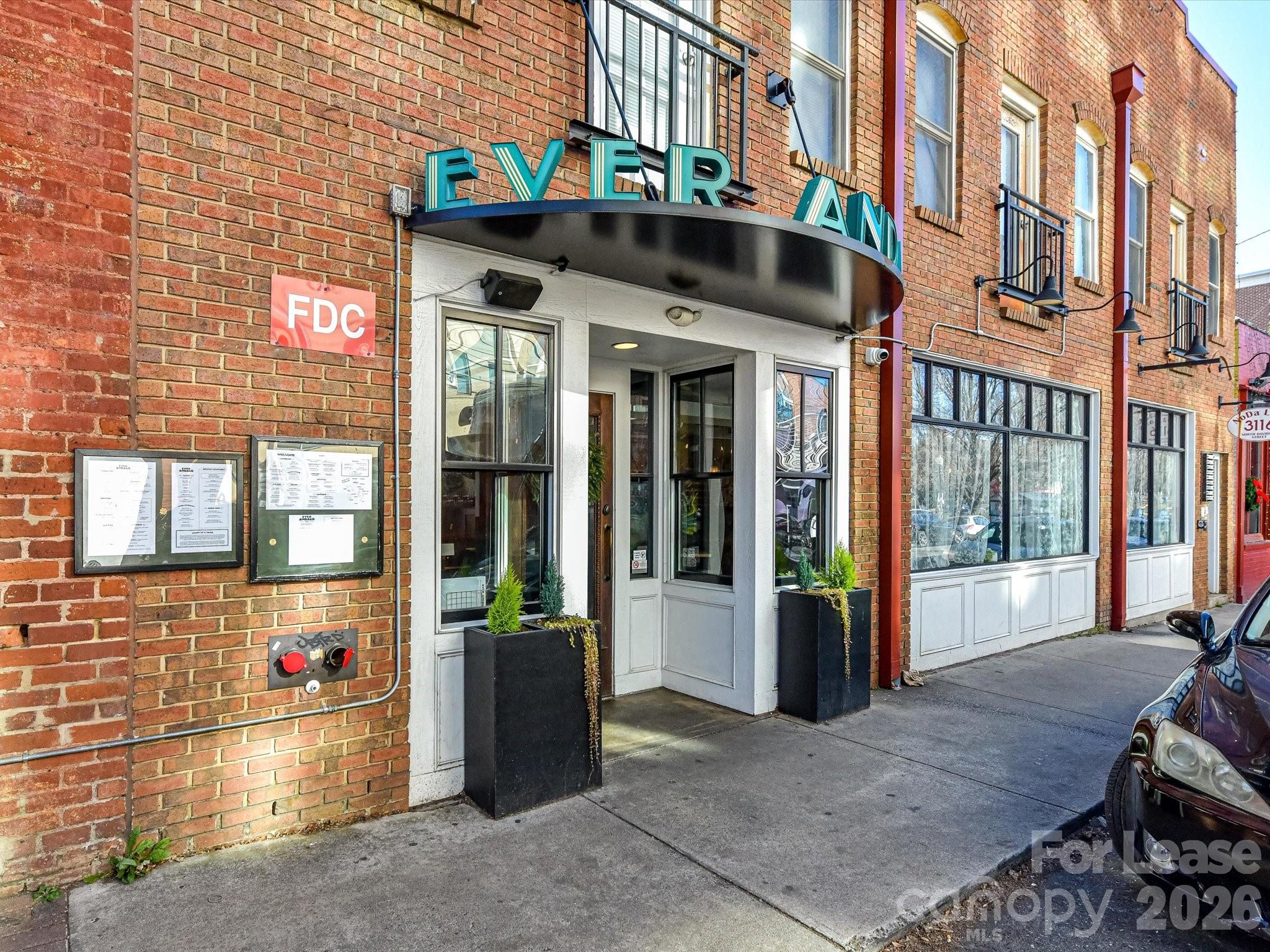 3123 N Davidson Street Unit: 201