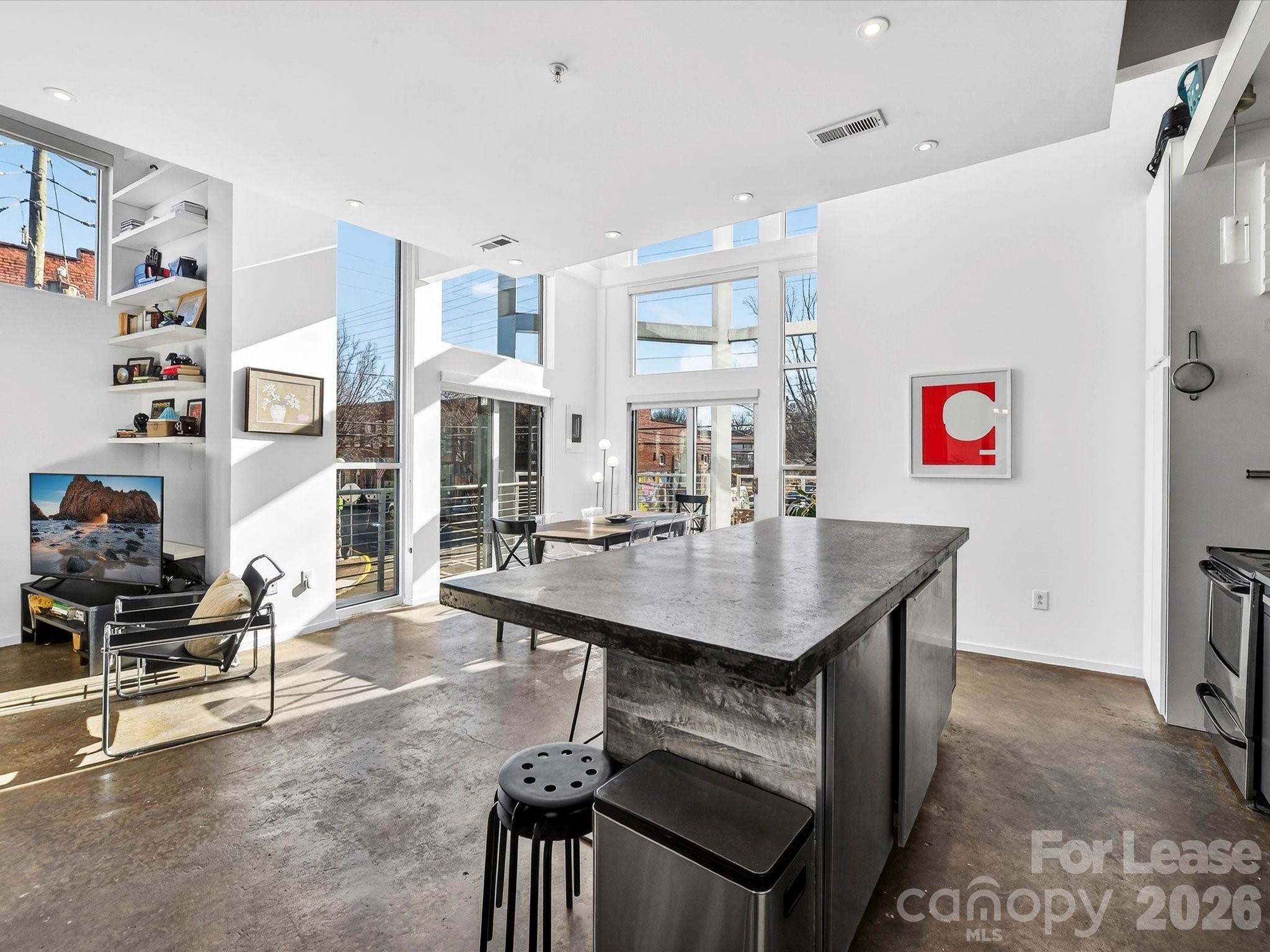 3123 N Davidson Street Unit: 201