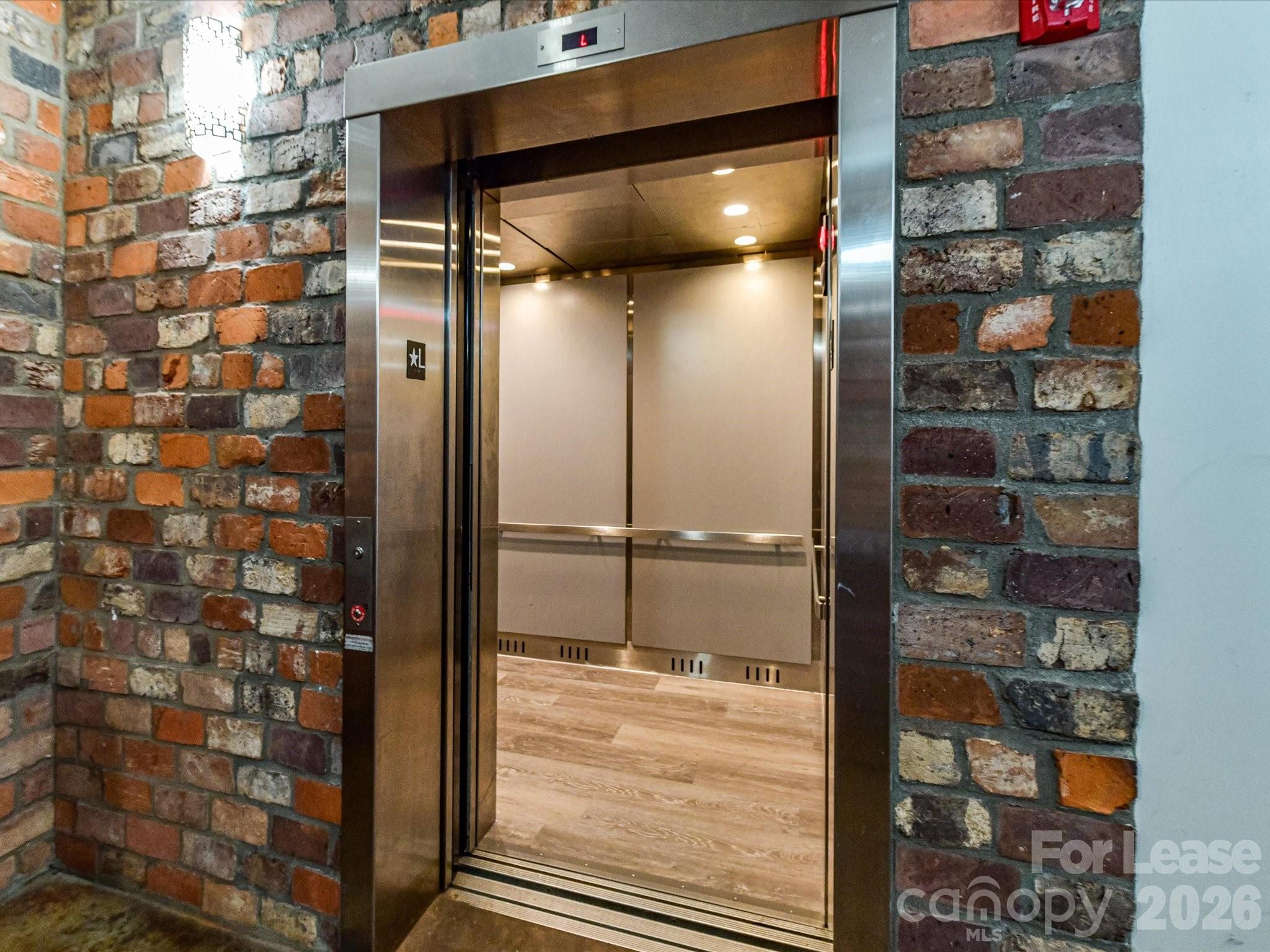 3123 N Davidson Street Unit: 201