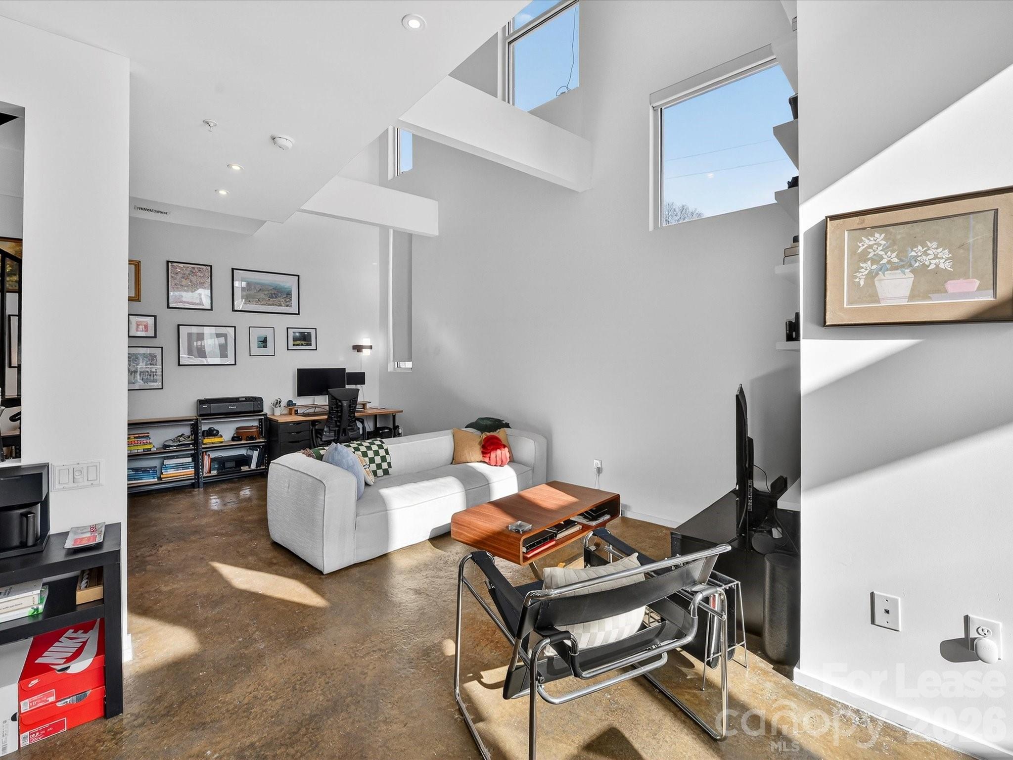 3123 N Davidson Street Unit: 201
