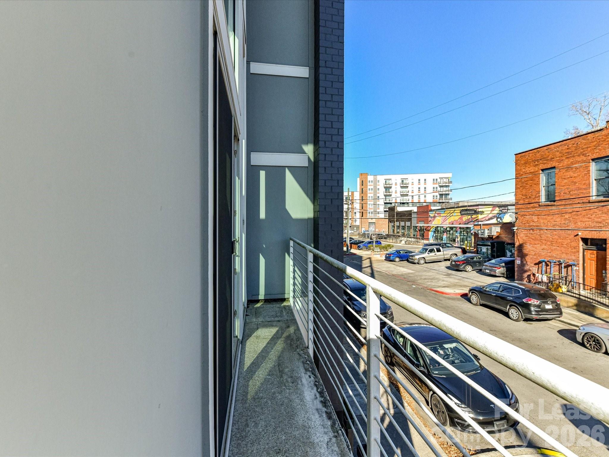 3123 N Davidson Street Unit: 201