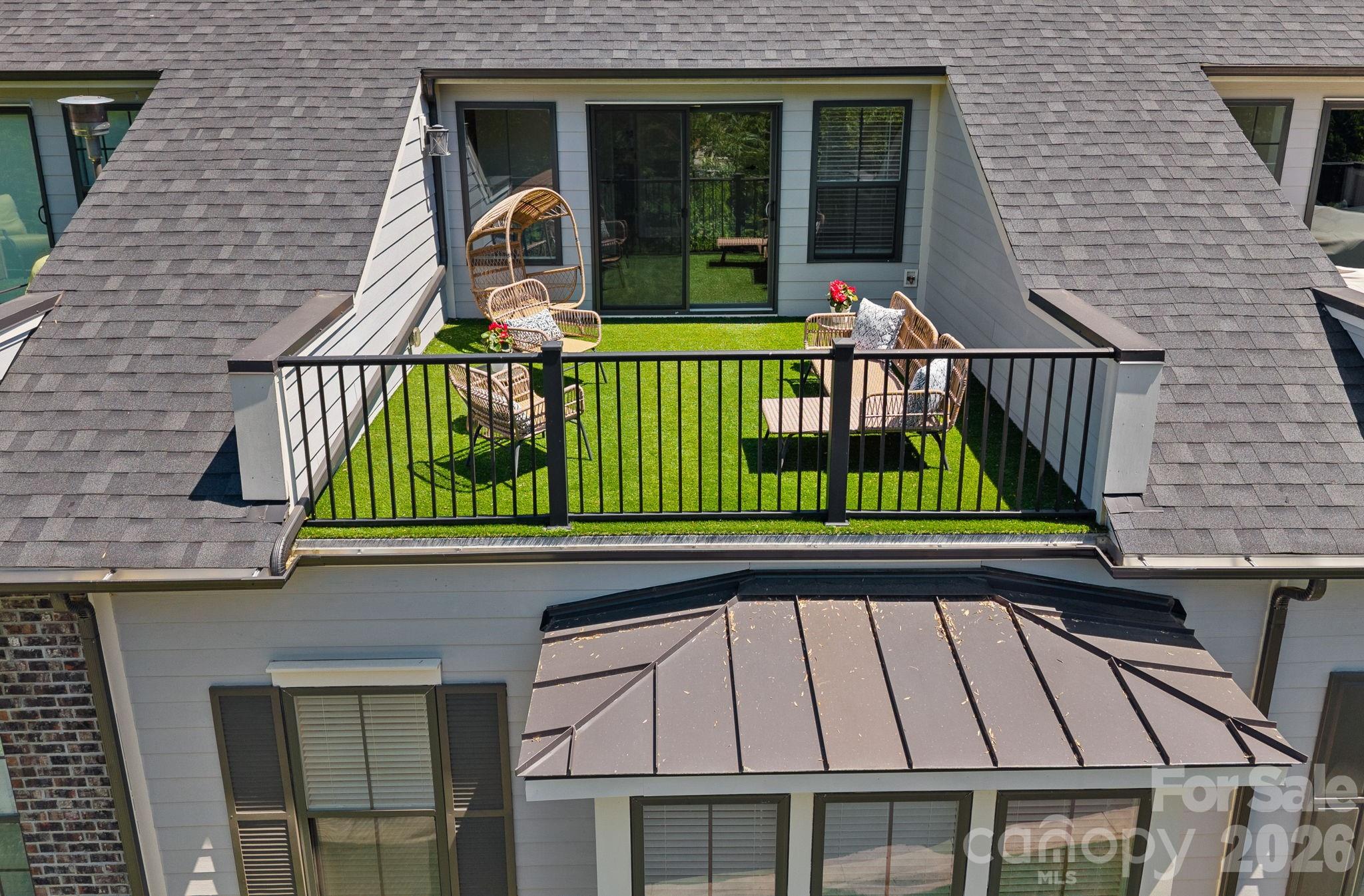 2543 Deacon Avenue