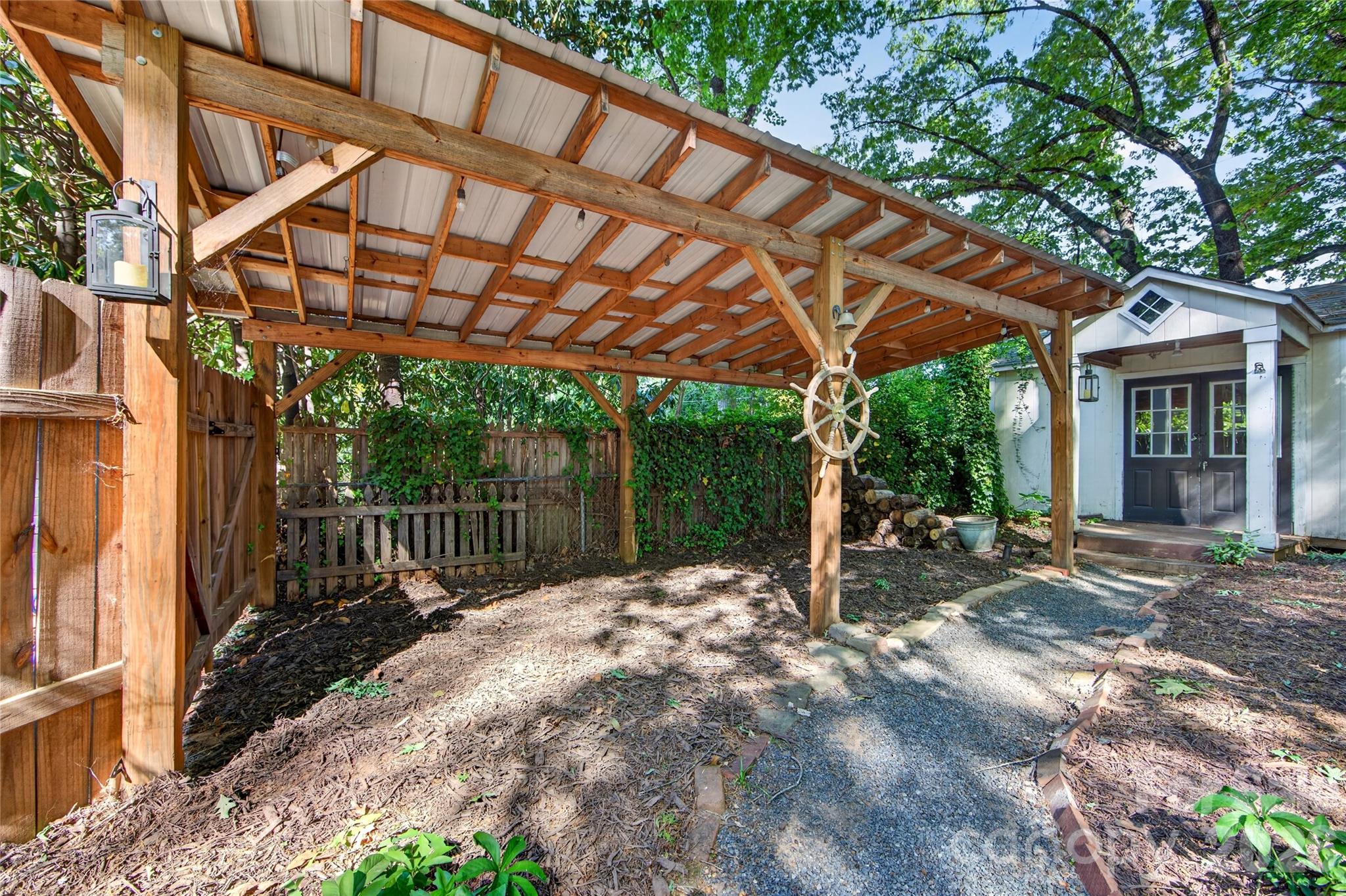 233 Chiswick Road