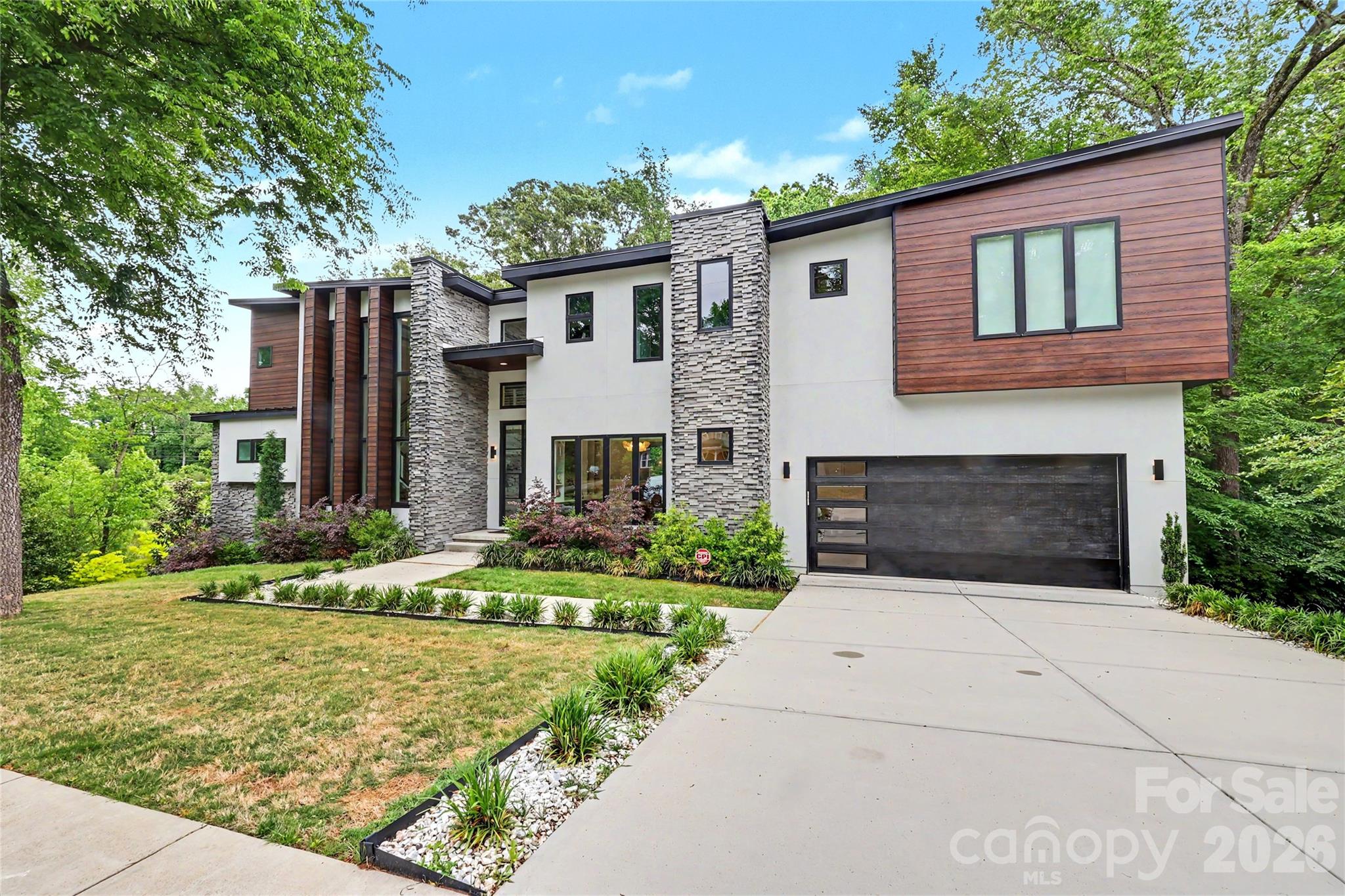 2810 Huntingtowne Farms Lane