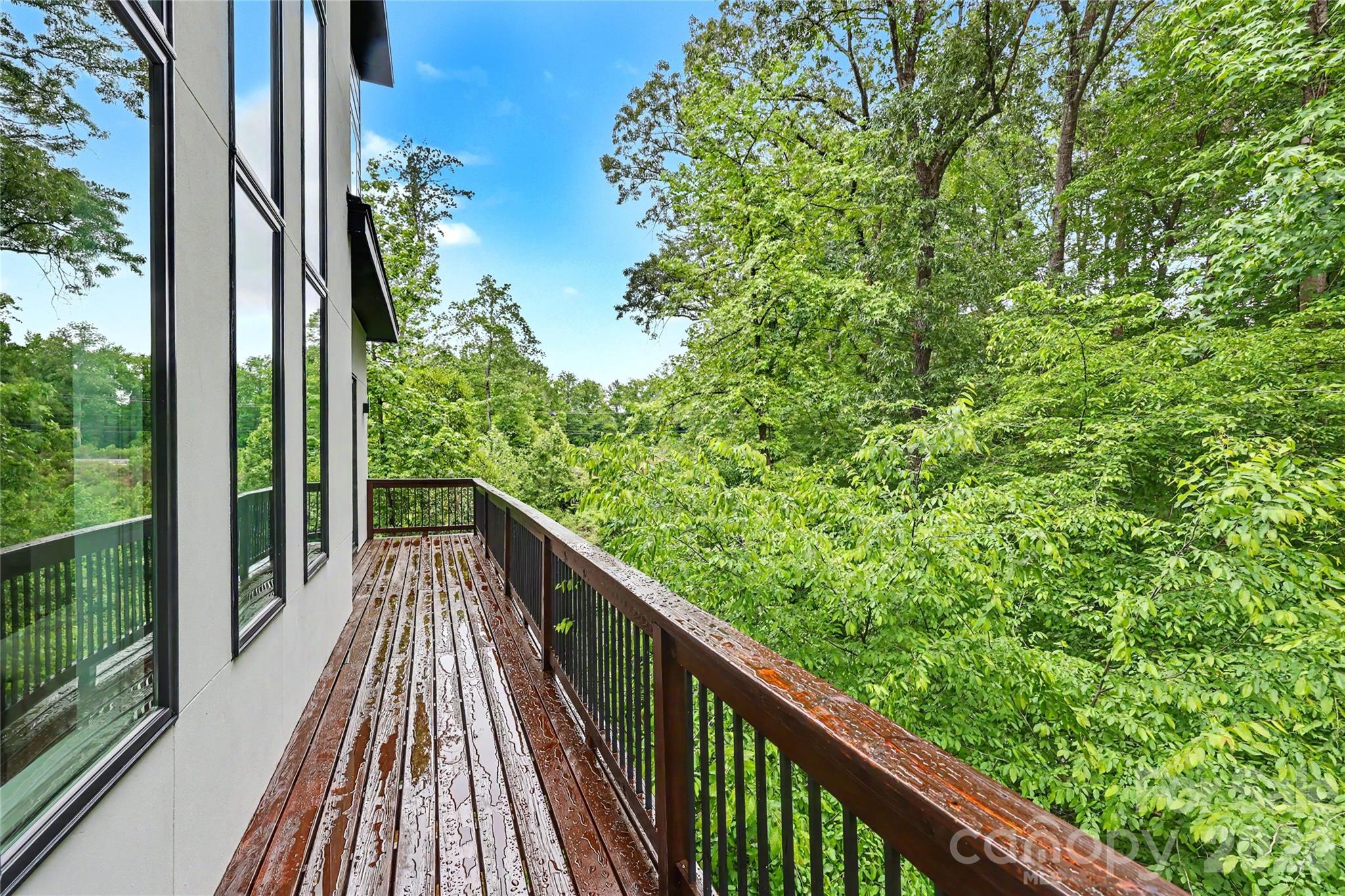 2810 Huntingtowne Farms Lane