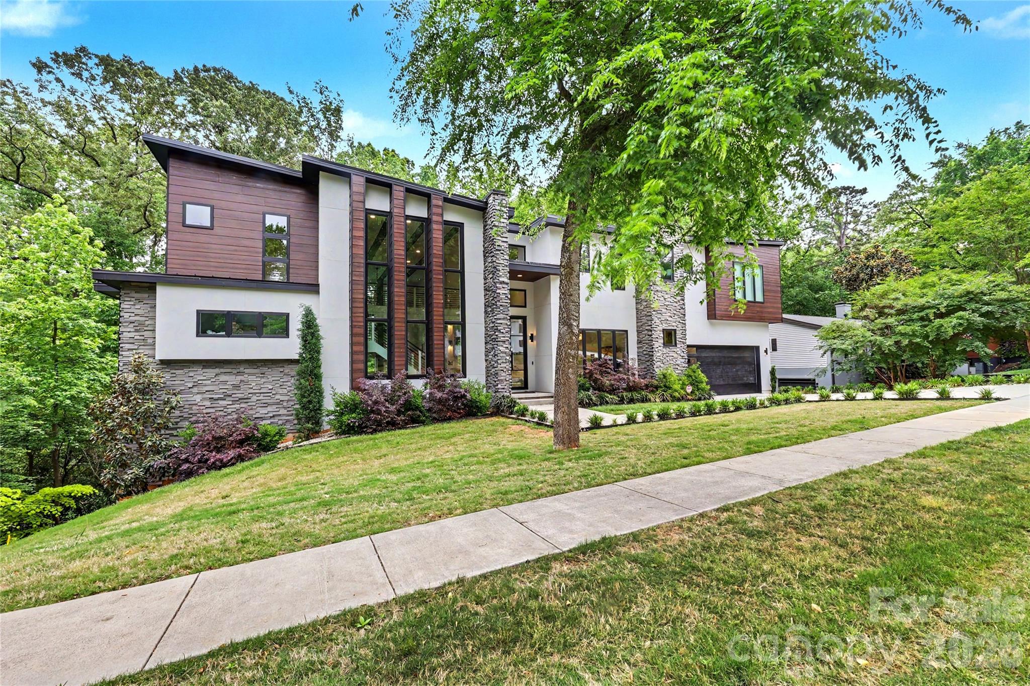2810 Huntingtowne Farms Lane