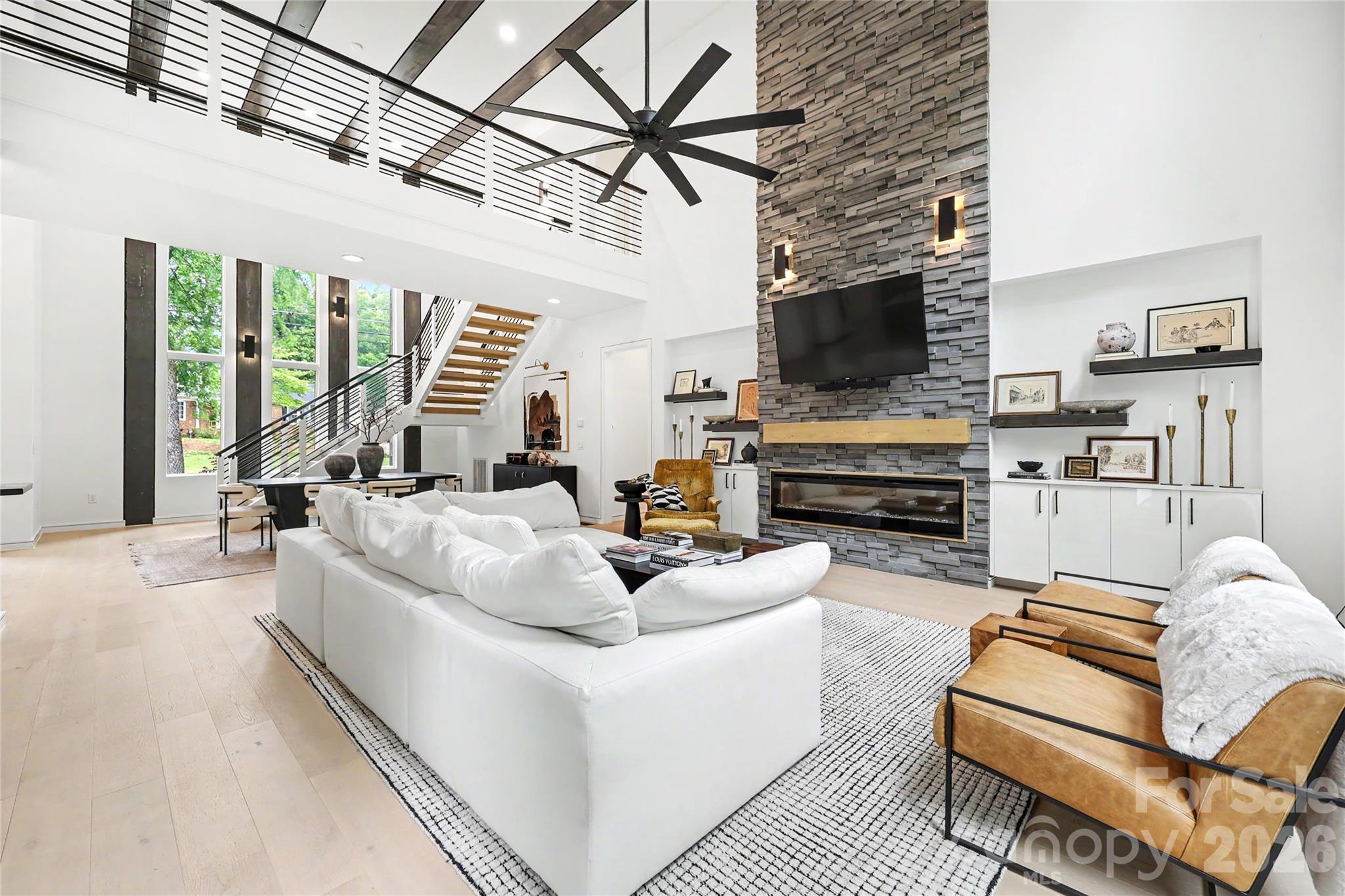 2810 Huntingtowne Farms Lane