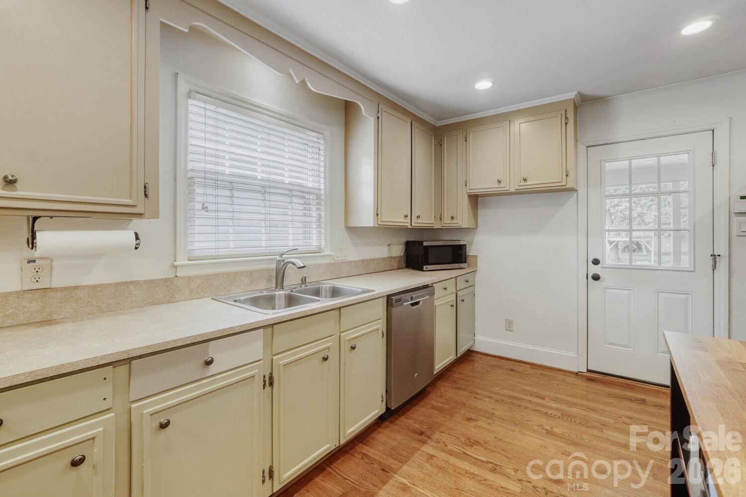 215 Scofield Road