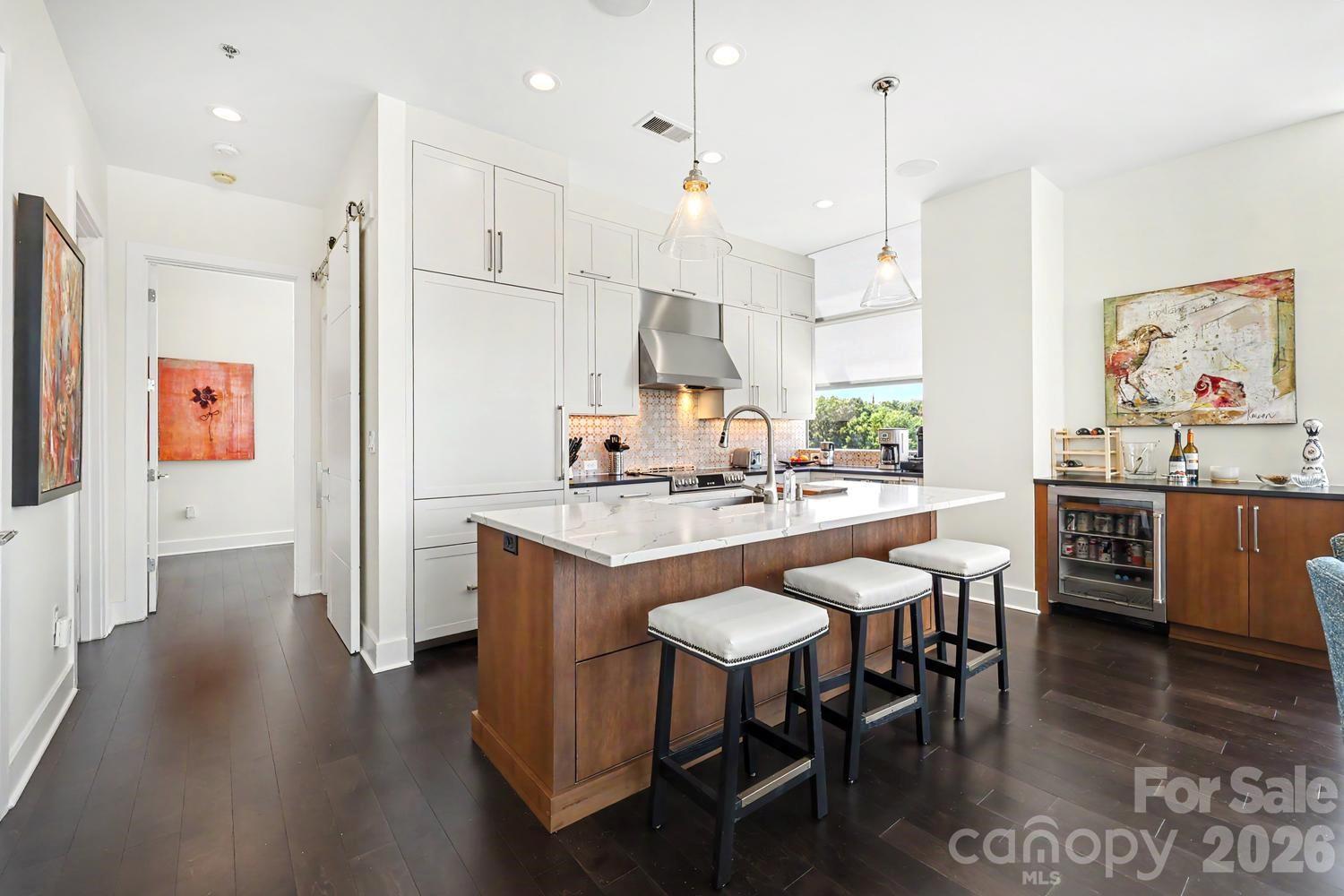 1100 Metropolitan Avenue Unit: 413