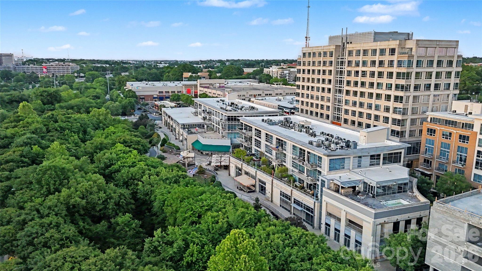 1100 Metropolitan Avenue Unit: 413