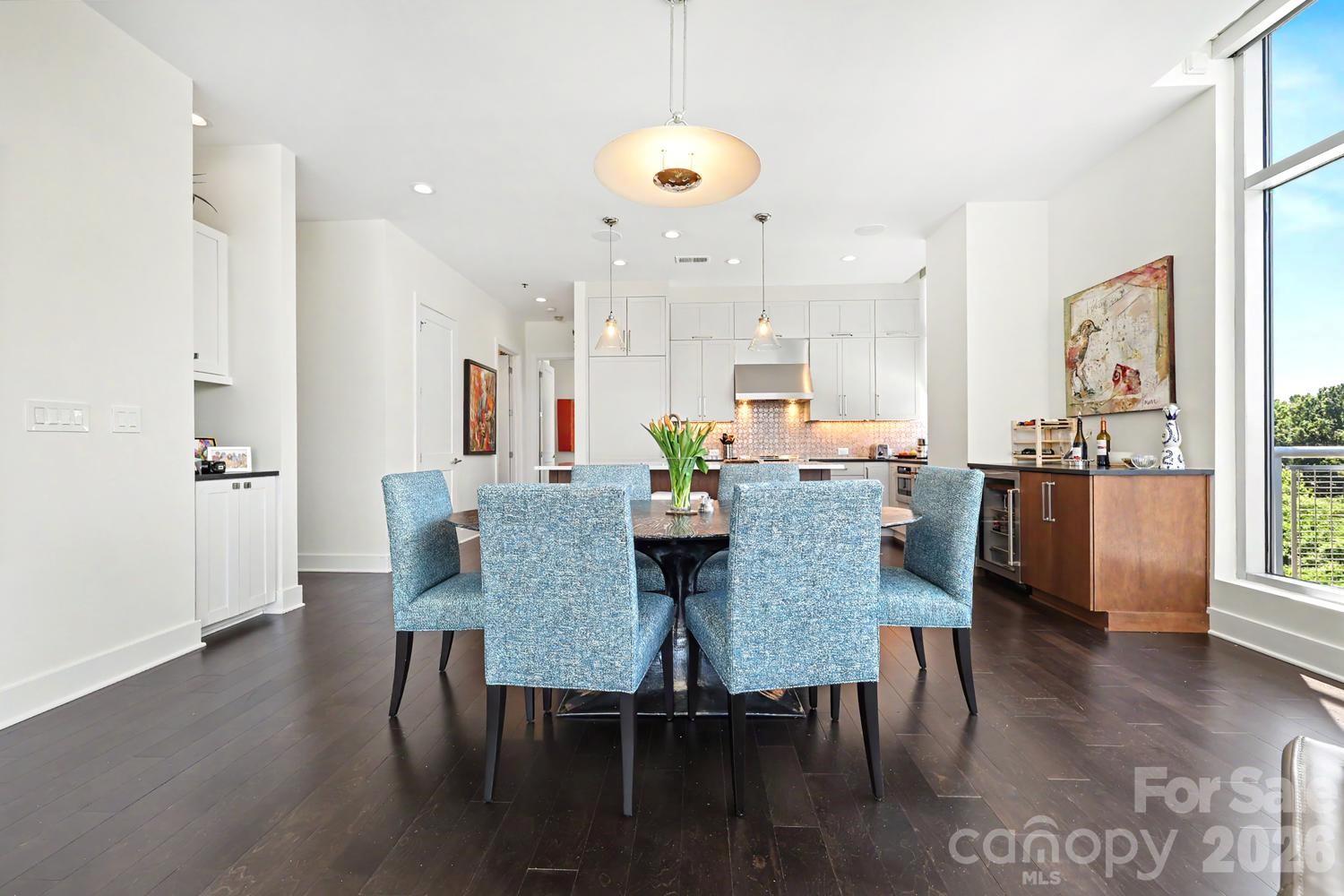 1100 Metropolitan Avenue Unit: 413
