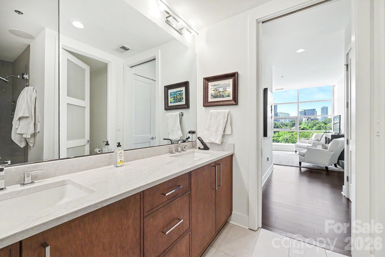1100 Metropolitan Avenue Unit: 413