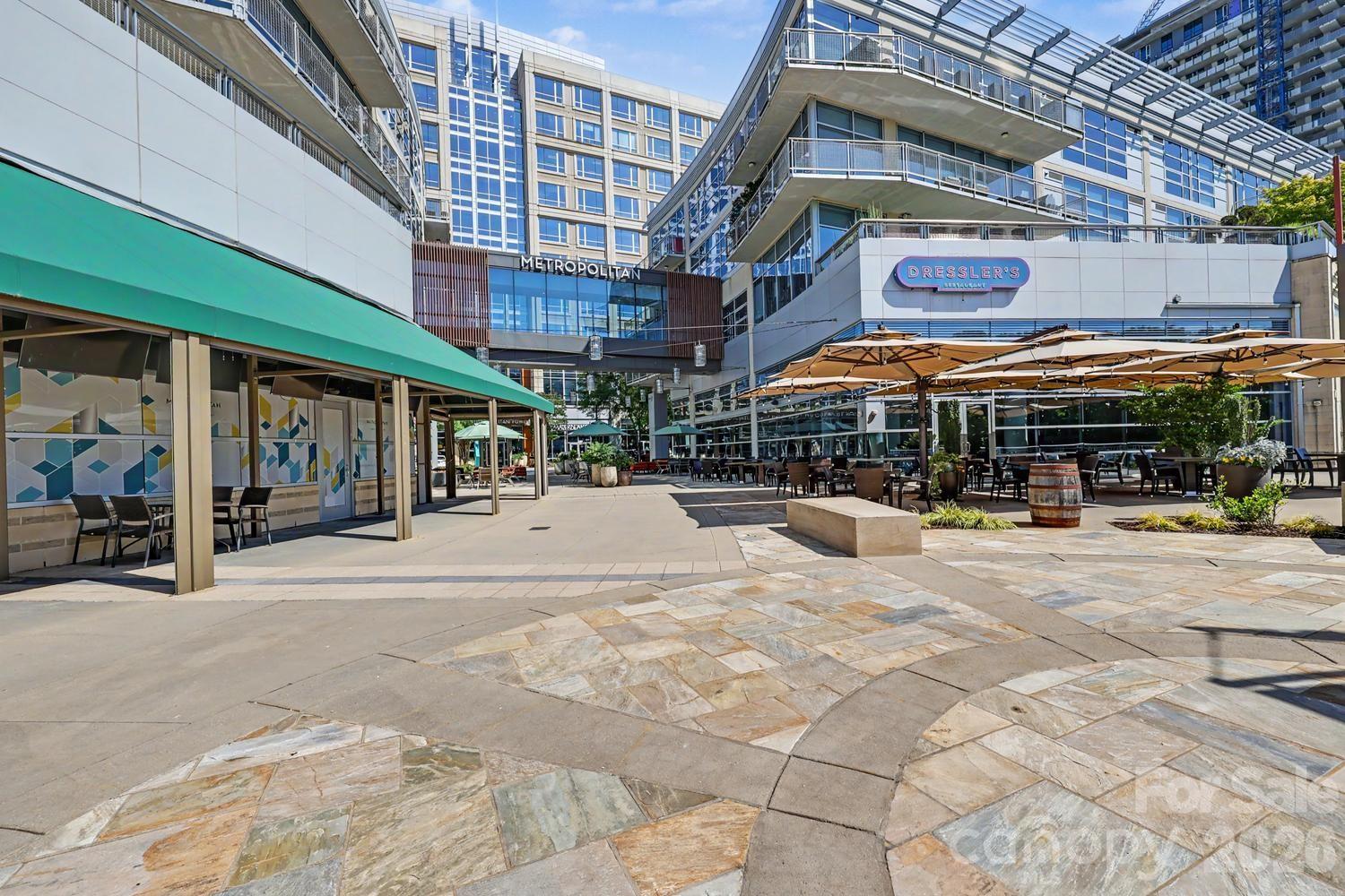 1100 Metropolitan Avenue Unit: 413