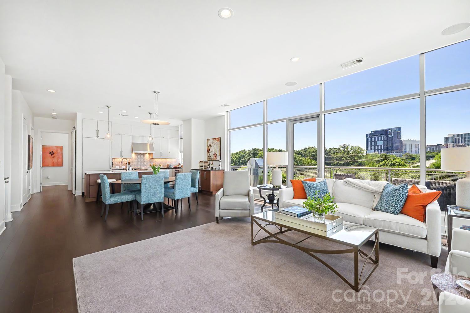 1100 Metropolitan Avenue Unit: 413