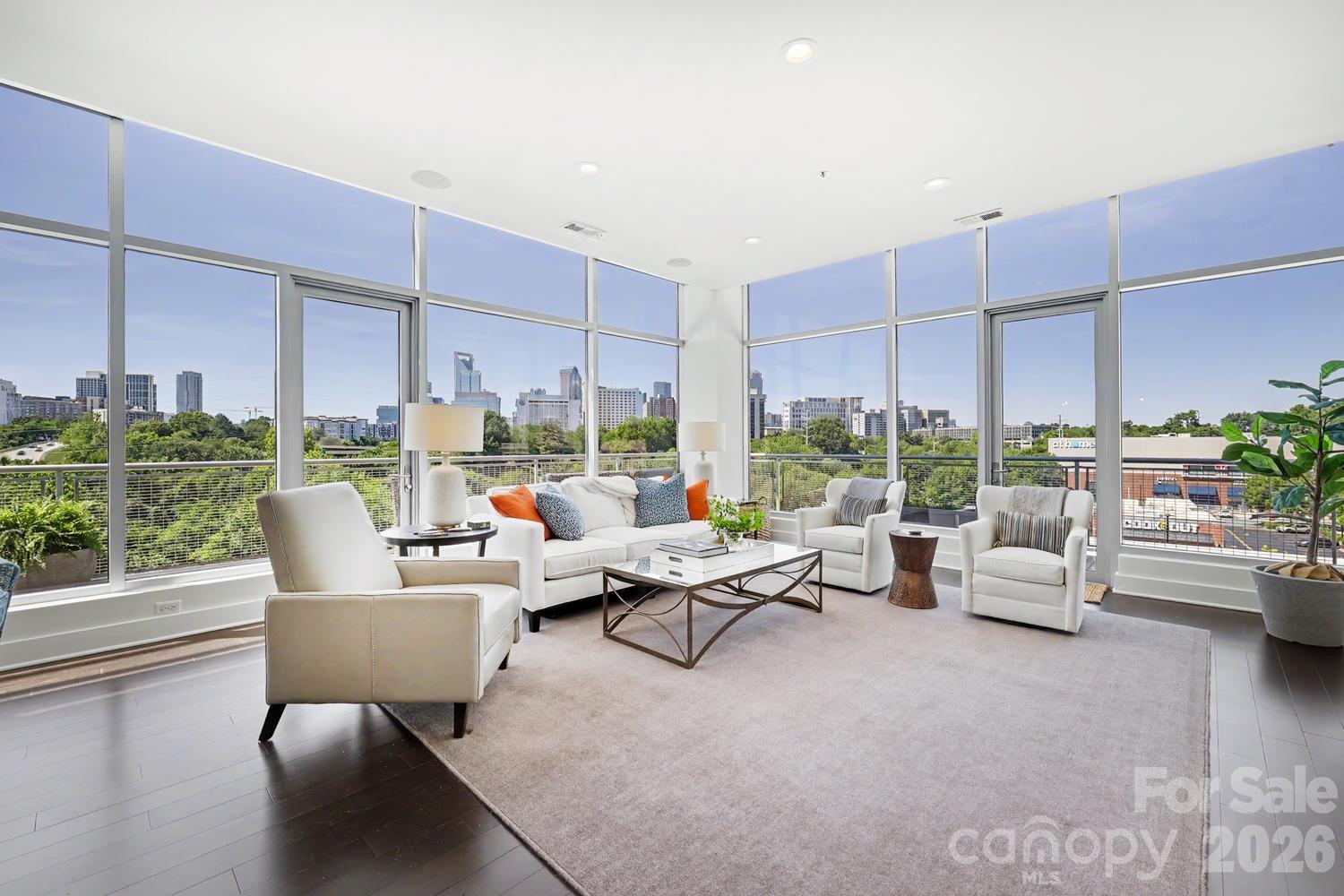 1100 Metropolitan Avenue Unit: 413