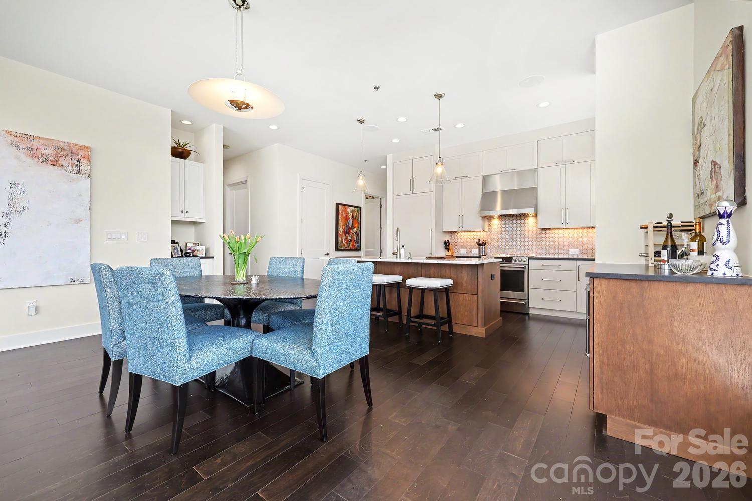 1100 Metropolitan Avenue Unit: 413