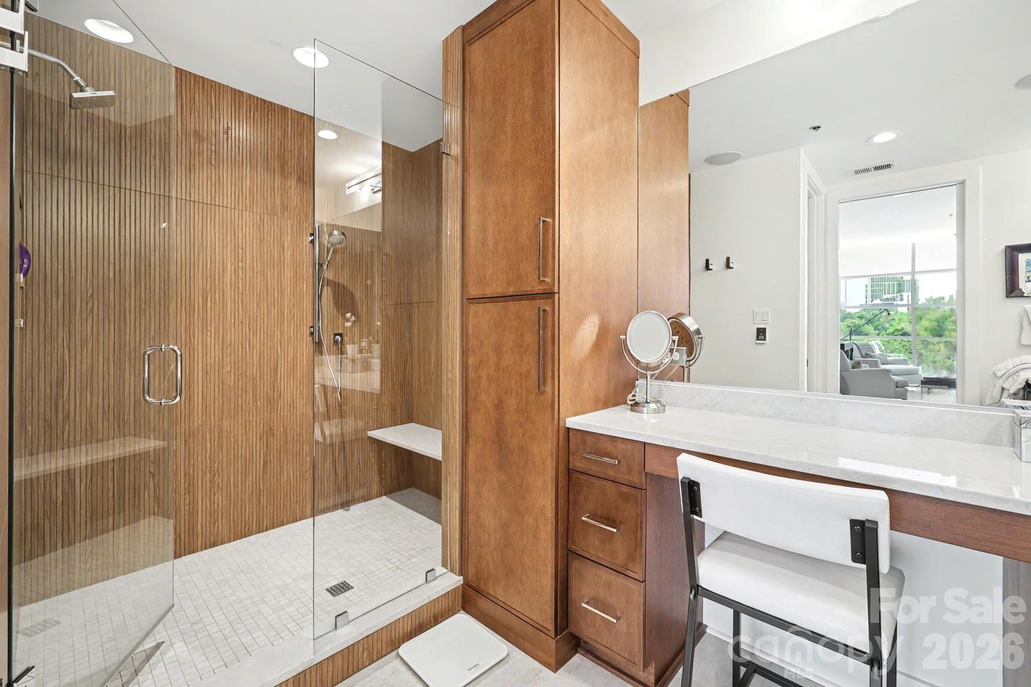 1100 Metropolitan Avenue Unit: 413