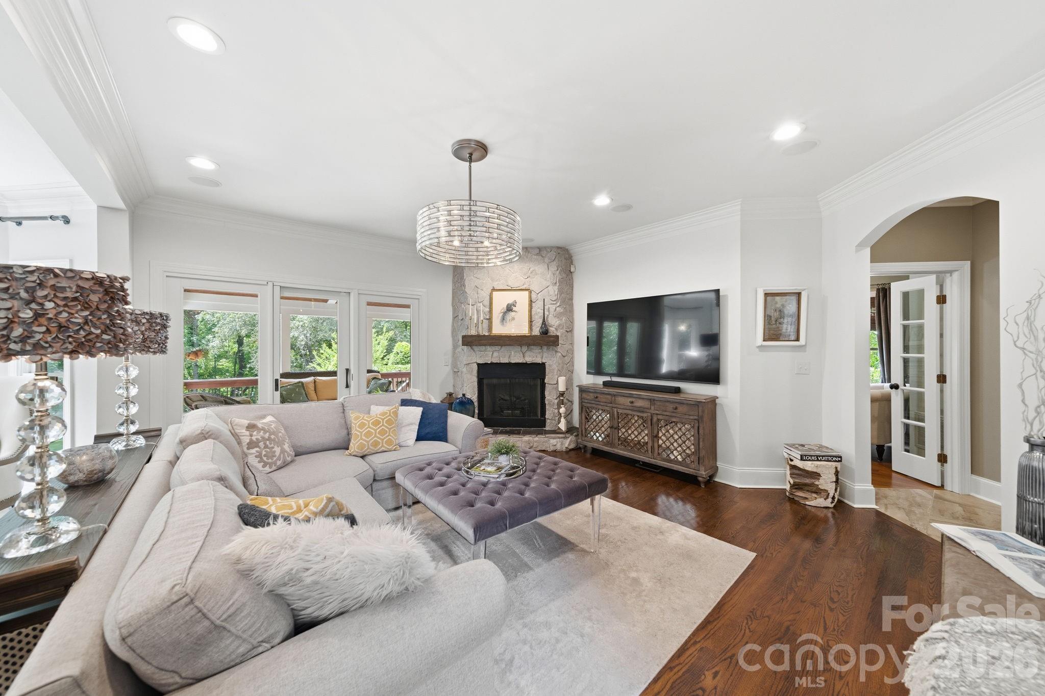 6746 Wynfaire Lane