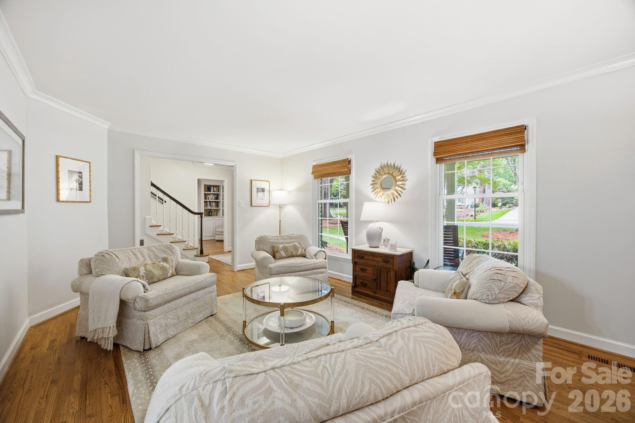 2535 Valencia Terrace