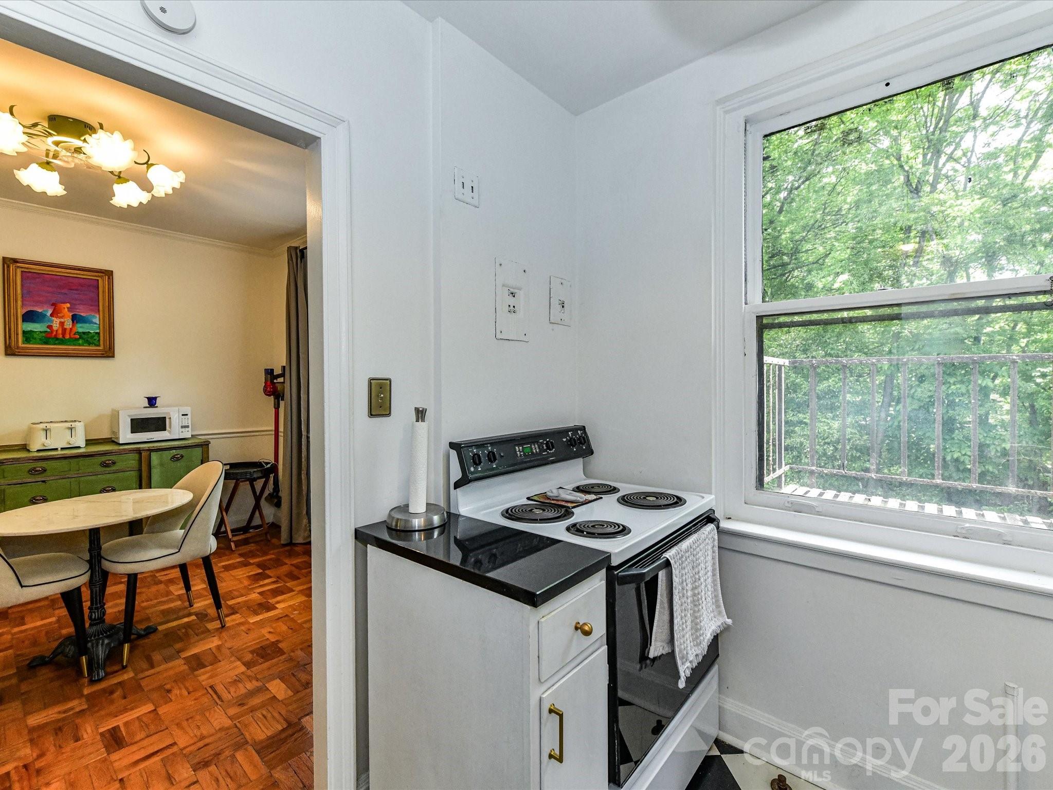 1121 Myrtle Avenue Unit: 47
