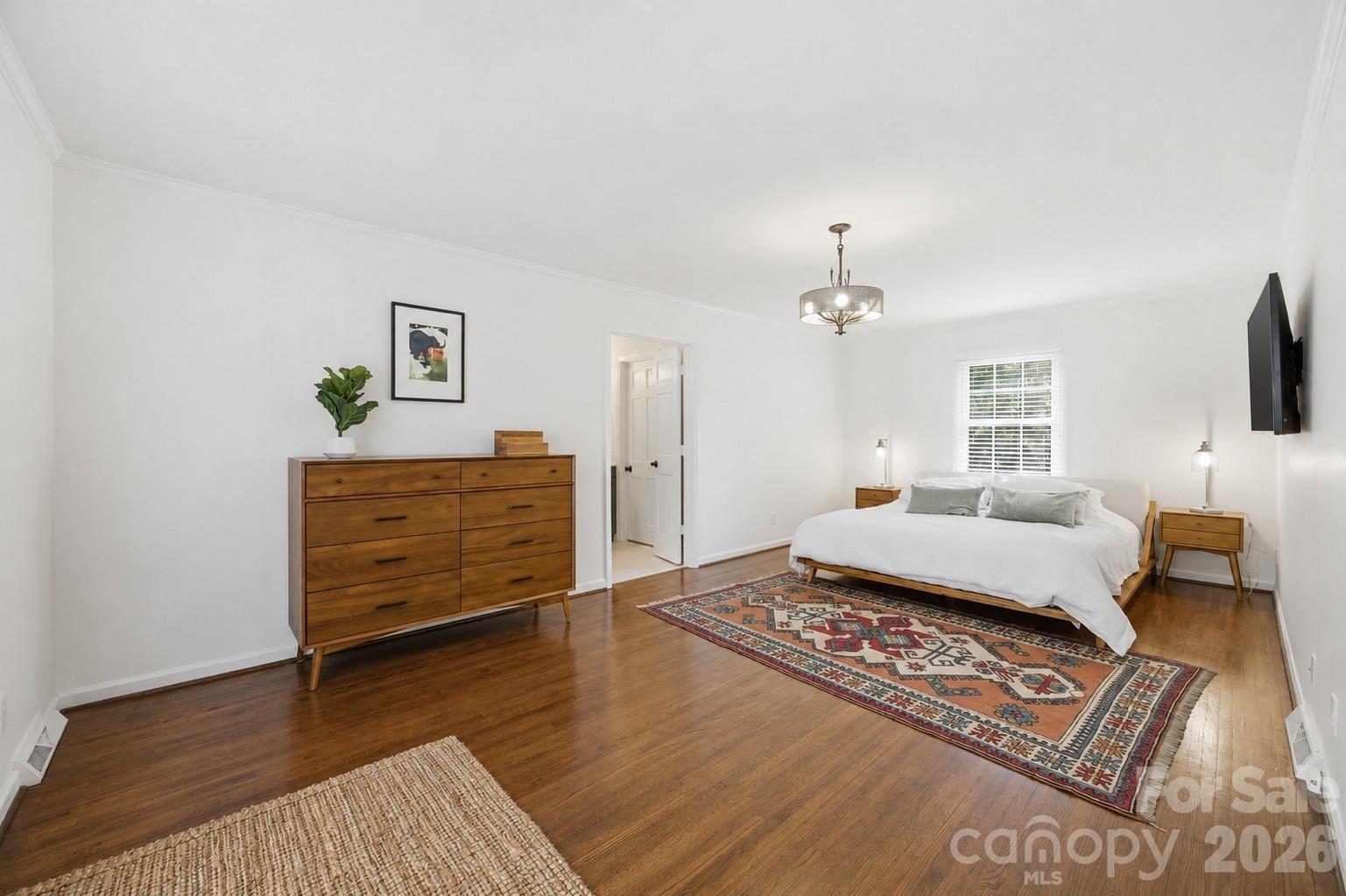 1123 Cheddington Drive