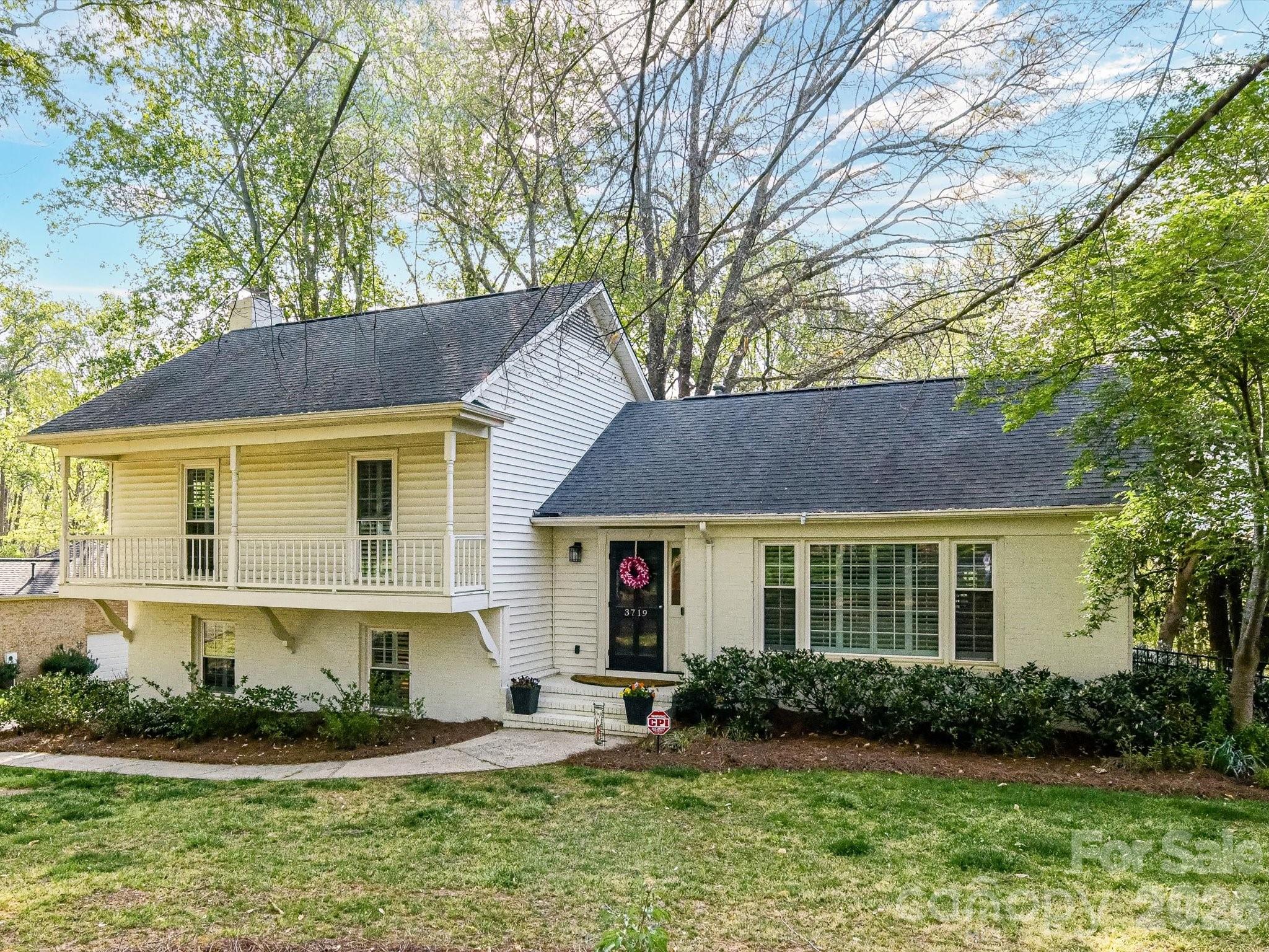 3719 Huckleberry Road