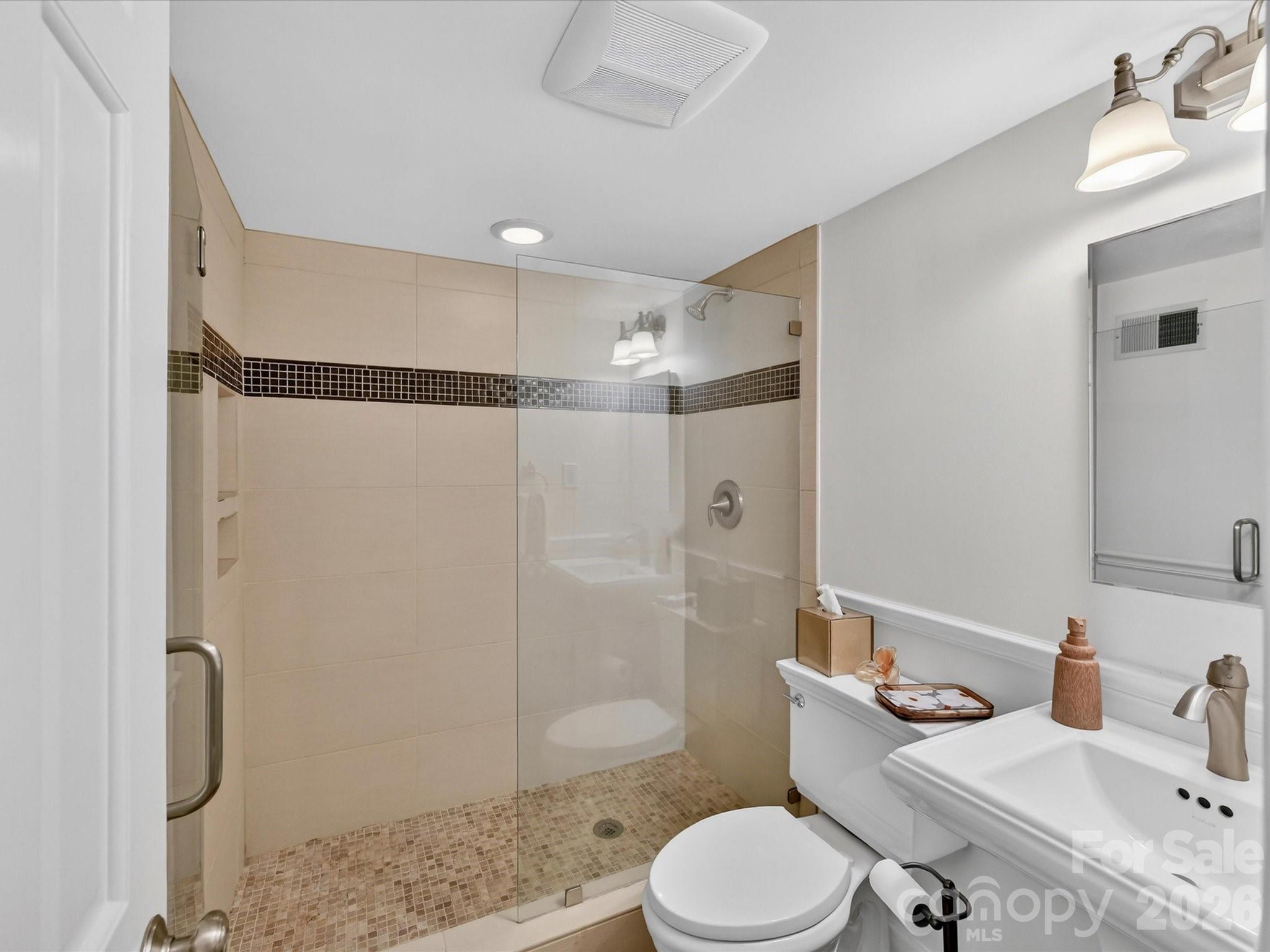 3719 Huckleberry Road