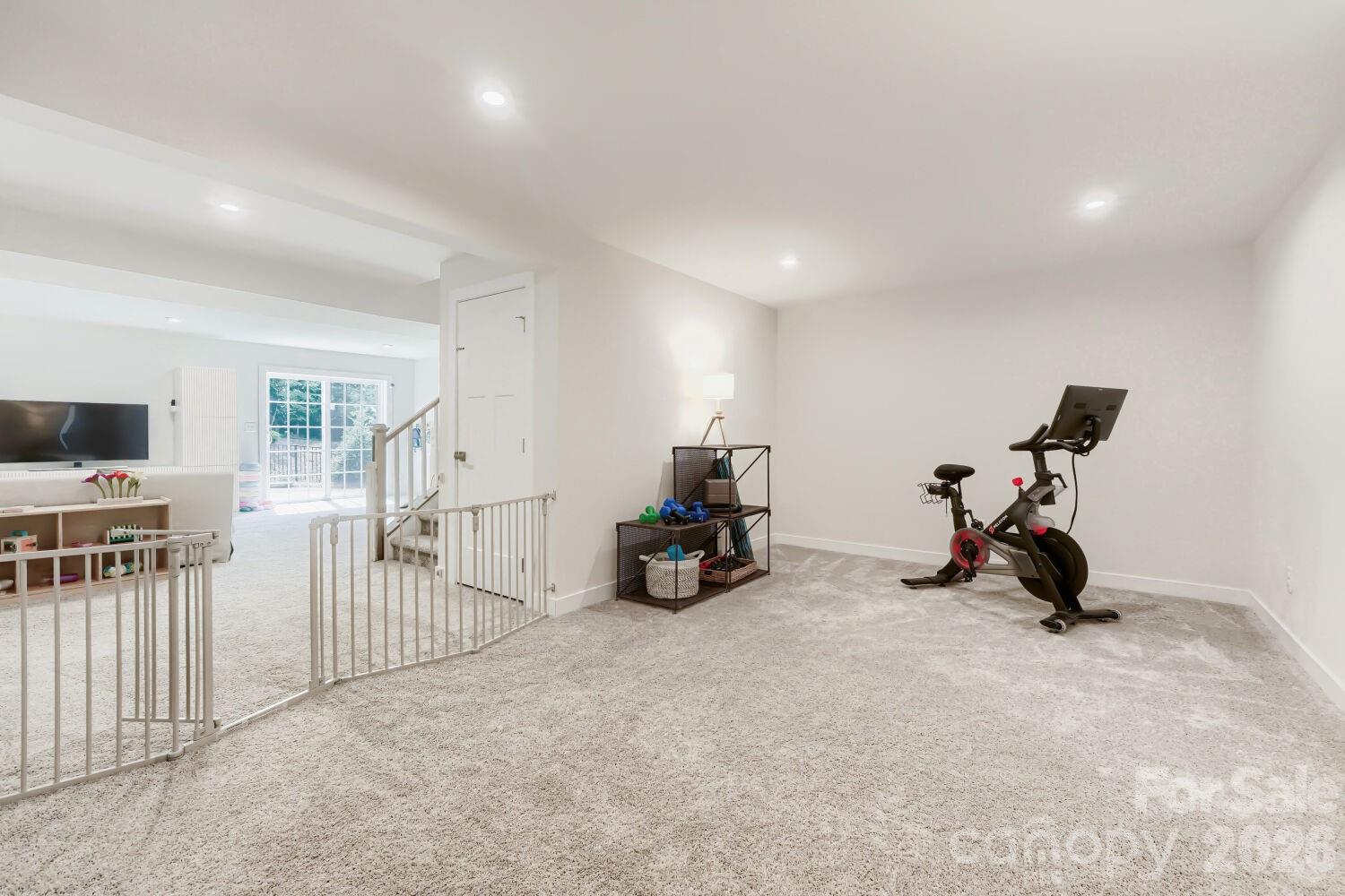 11126 Sound Road