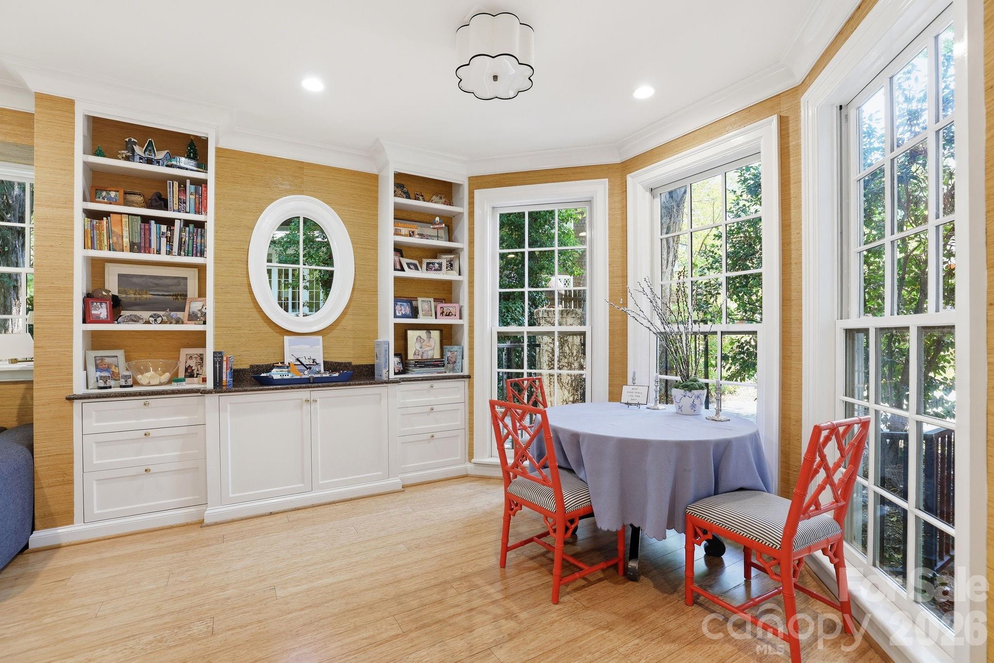 937 Granville Road