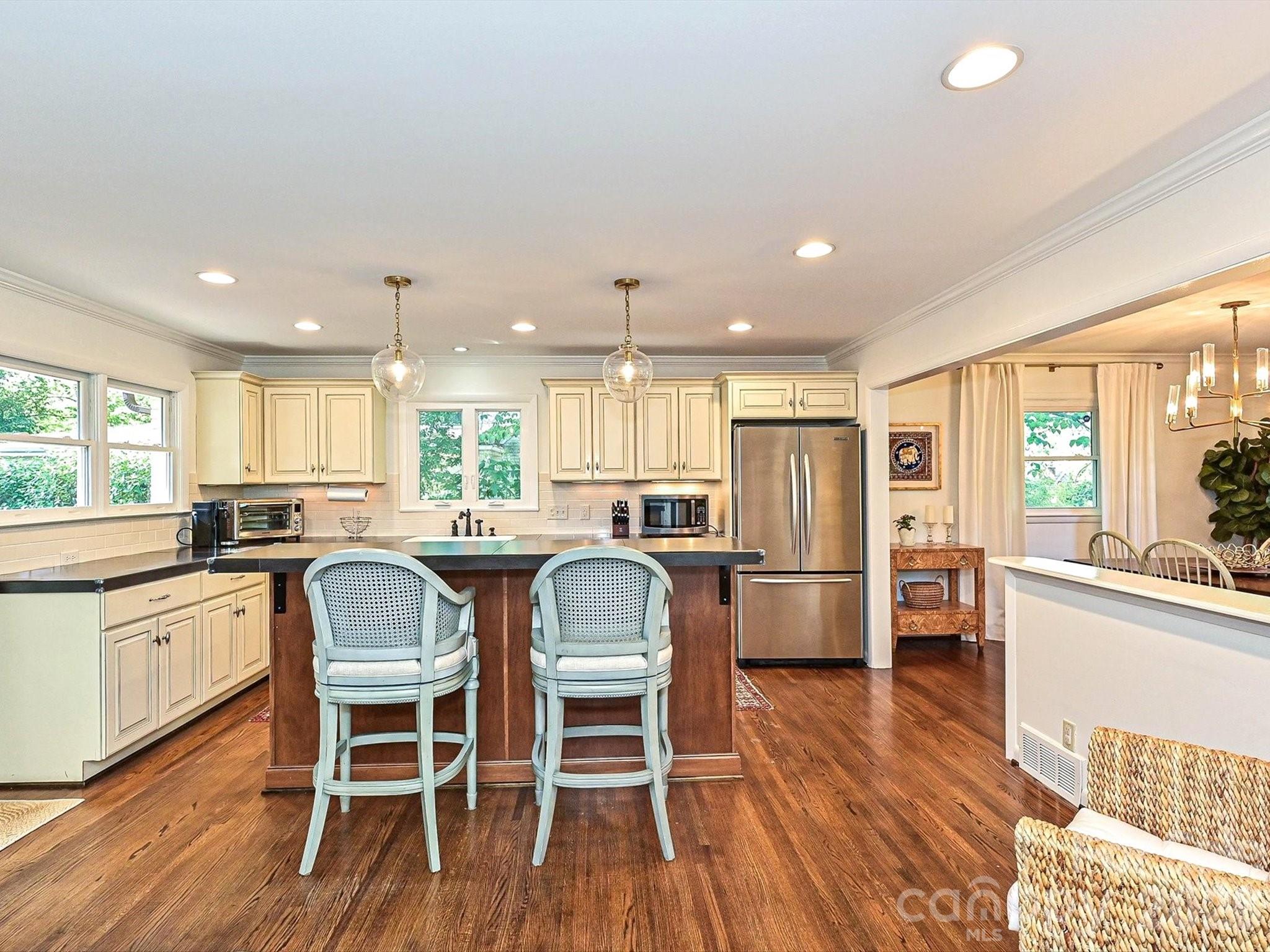 3131 Pinehurst Place