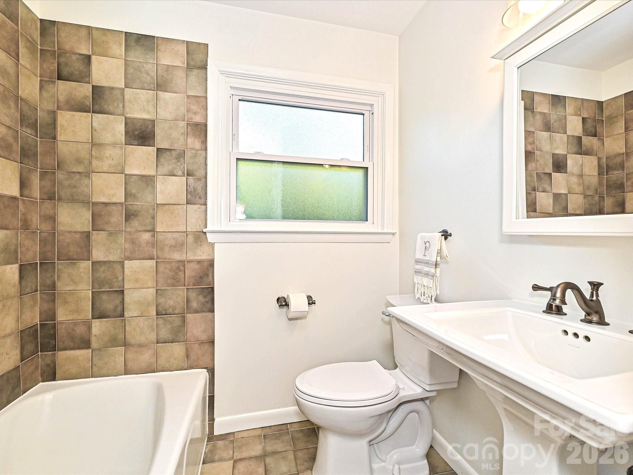 3131 Pinehurst Place