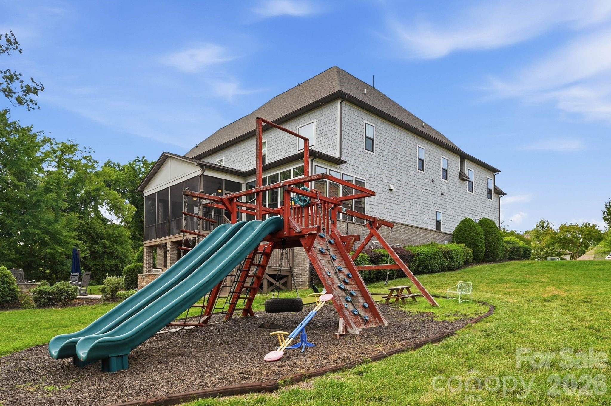 2256 Rock Creek Drive