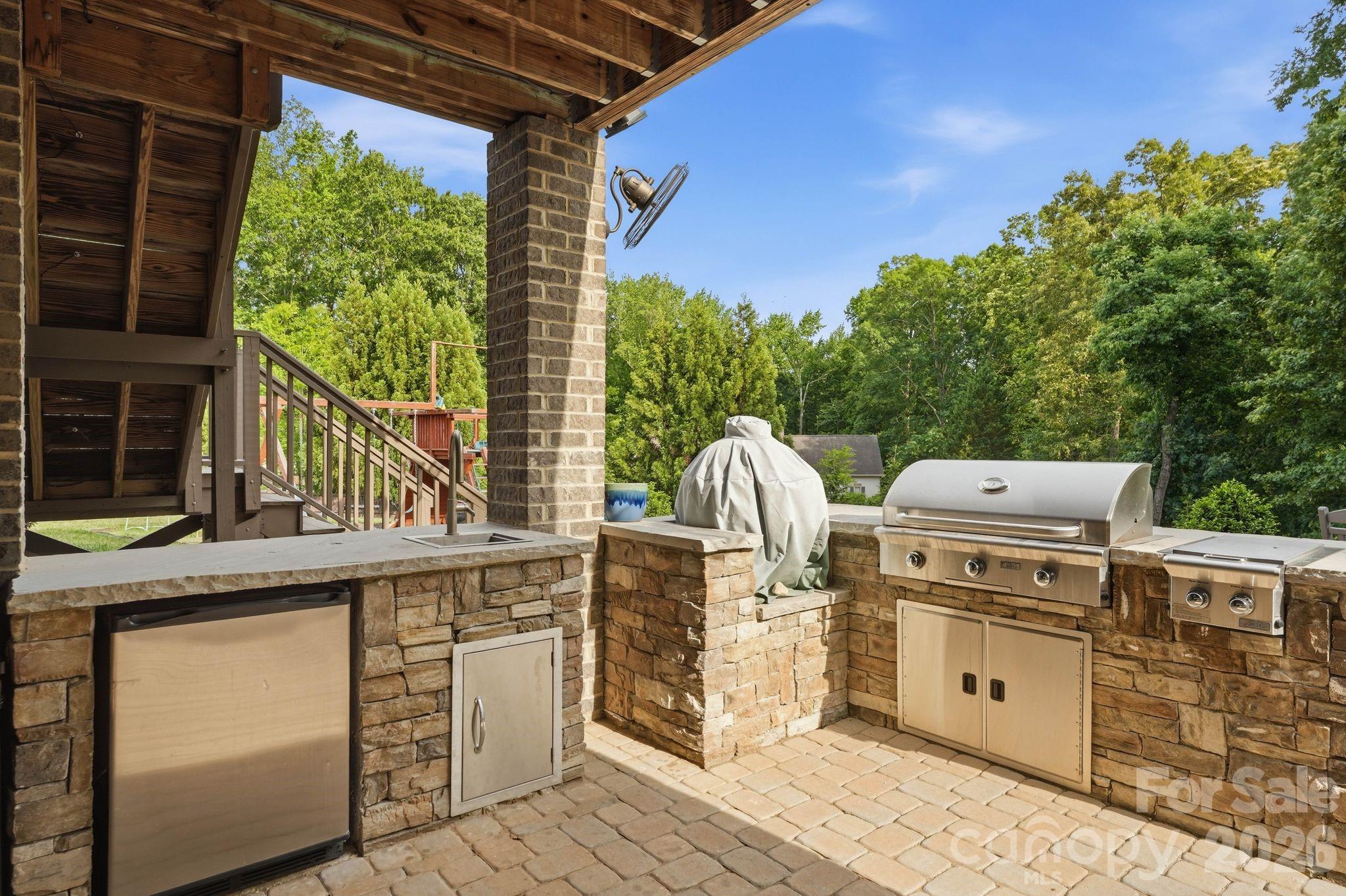2256 Rock Creek Drive