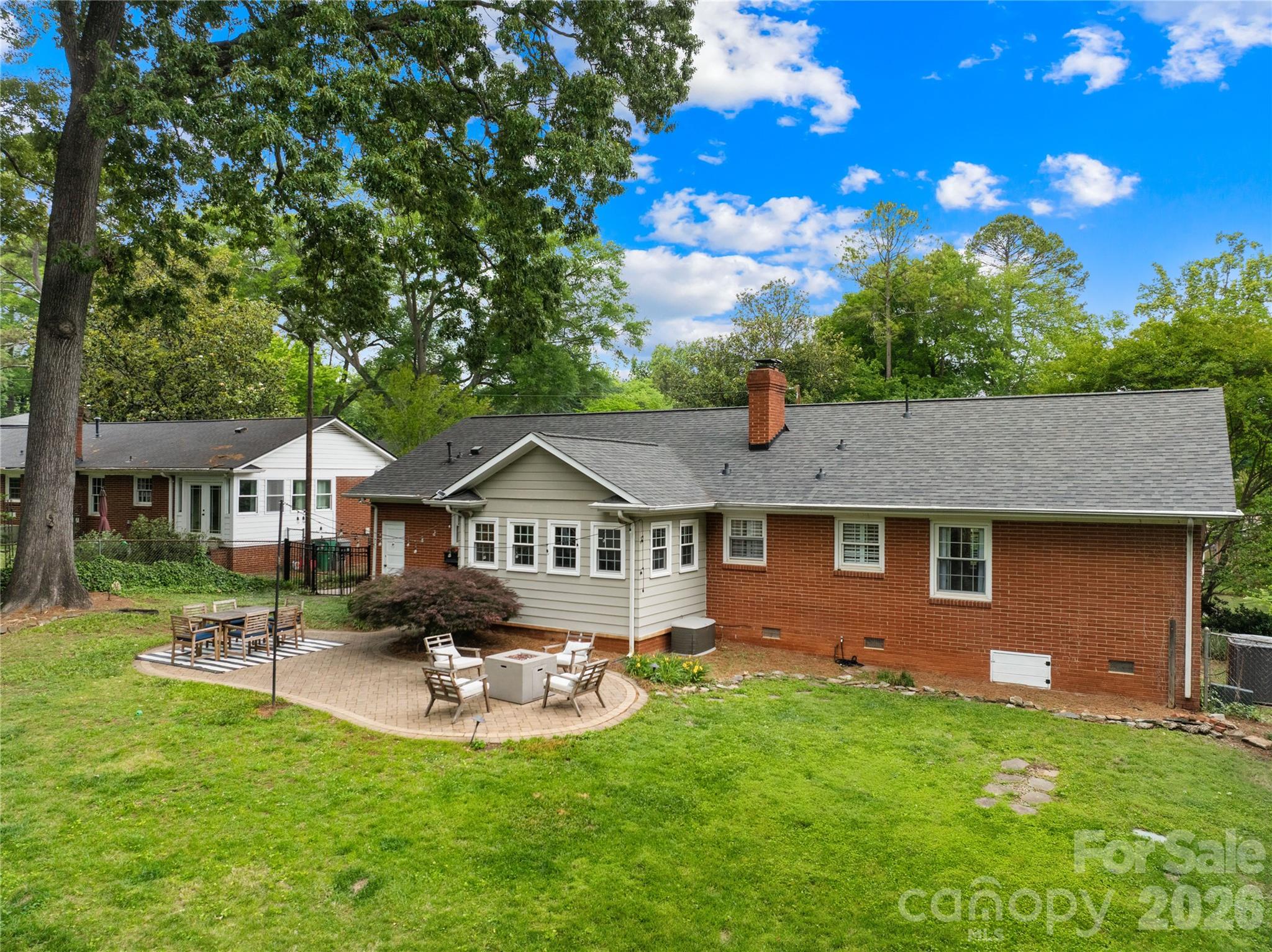2310 Rocky Knoll Drive
