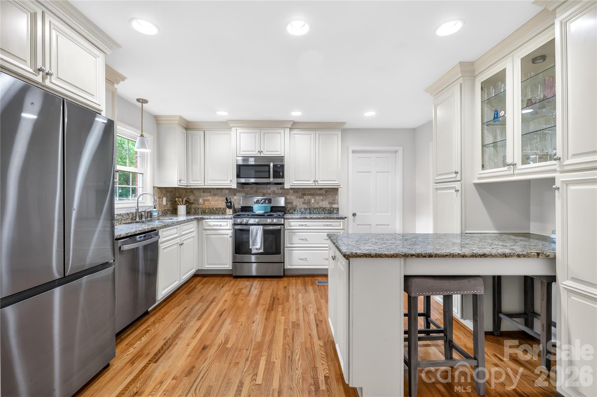 2310 Rocky Knoll Drive