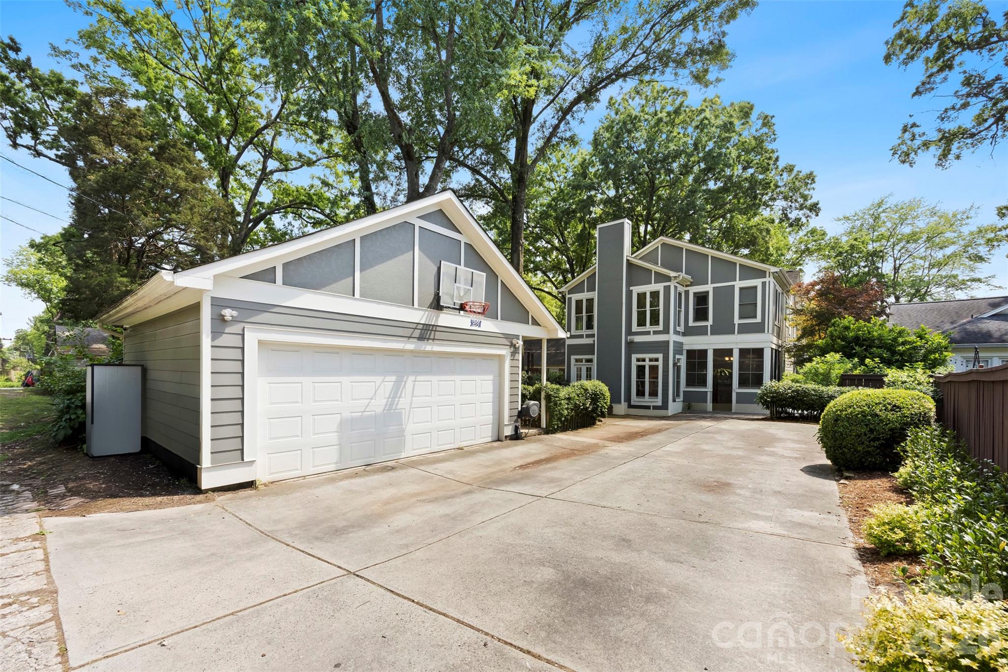 2305 Shenandoah Avenue