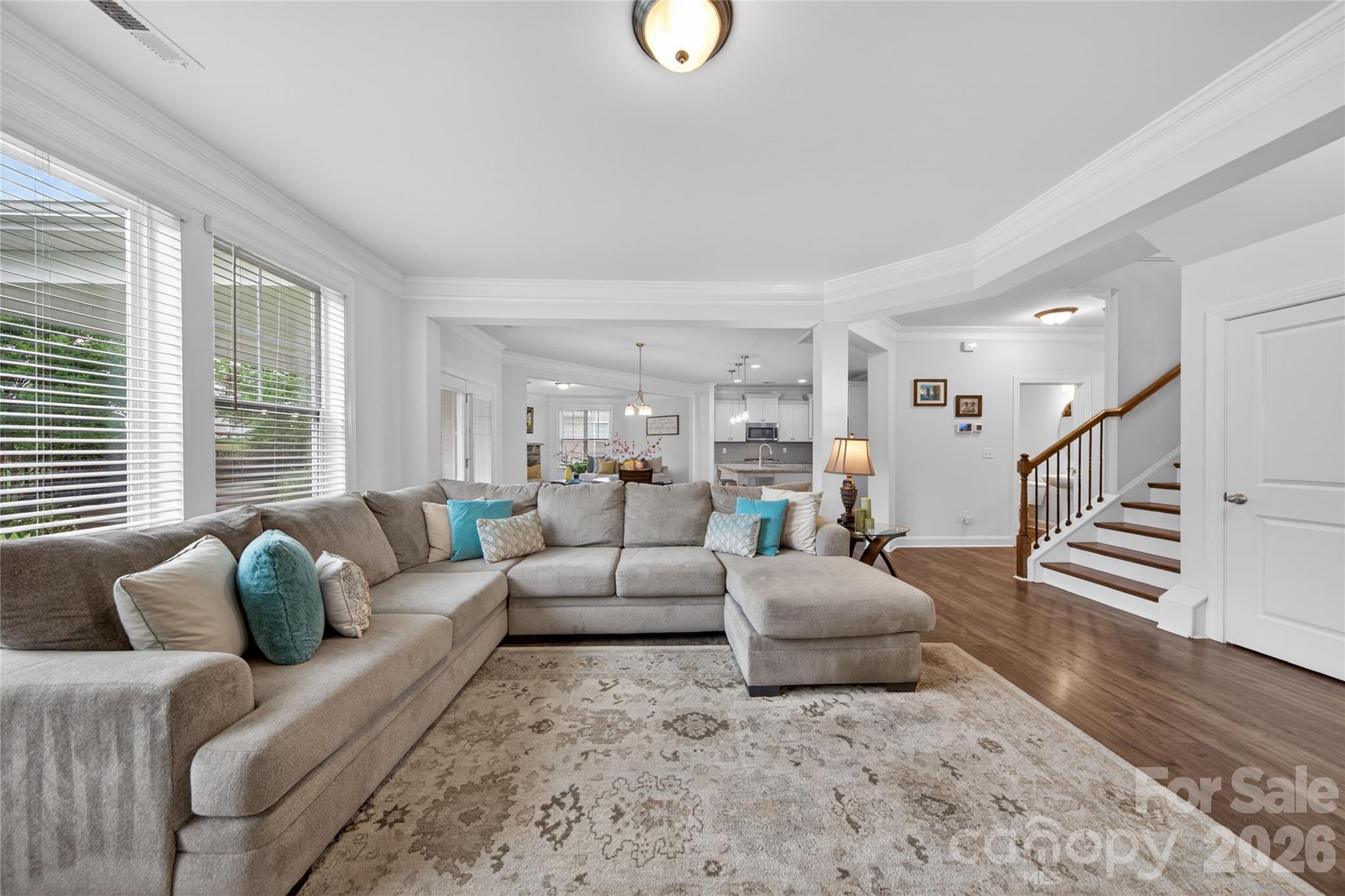 6216 Artigas Drive