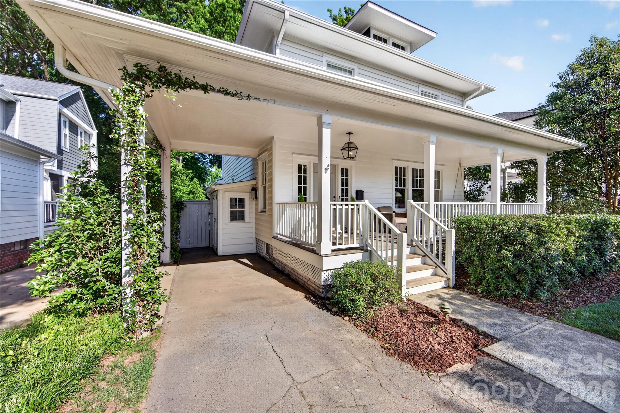 2127 Crescent Avenue
