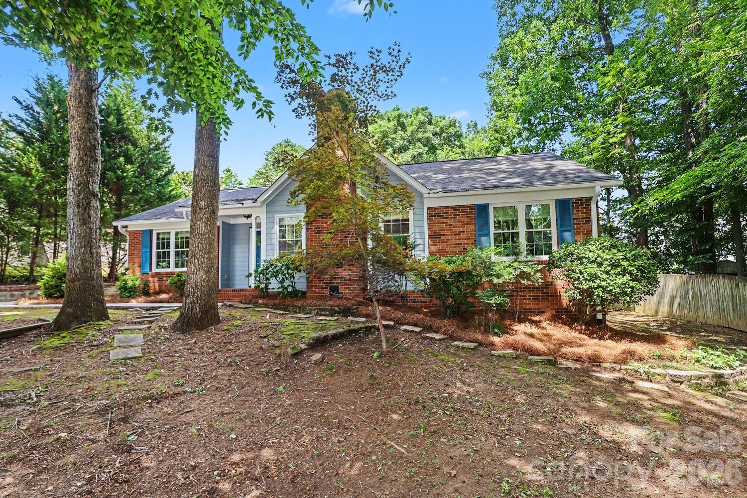 8207 White Horse Lane