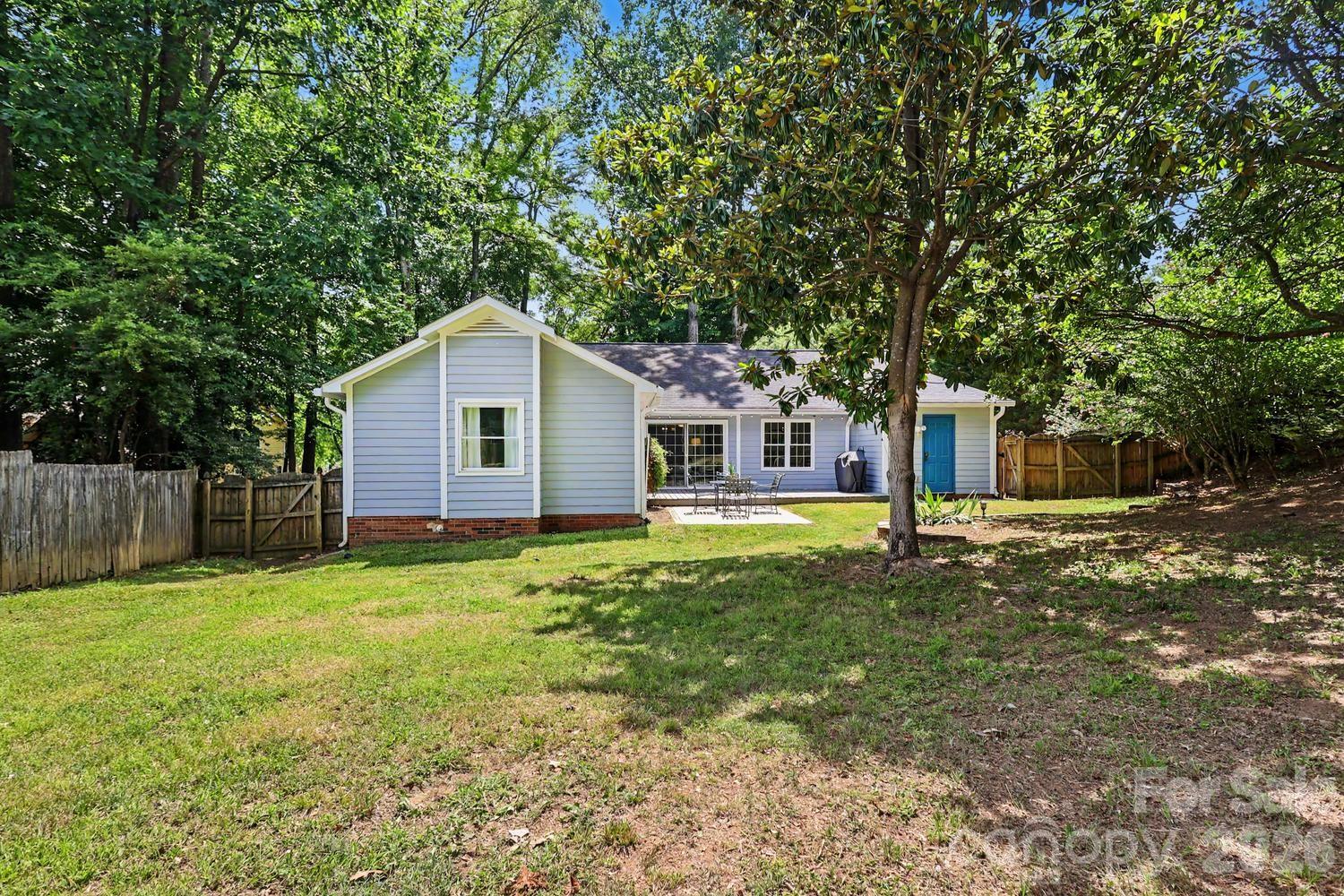 8207 White Horse Lane