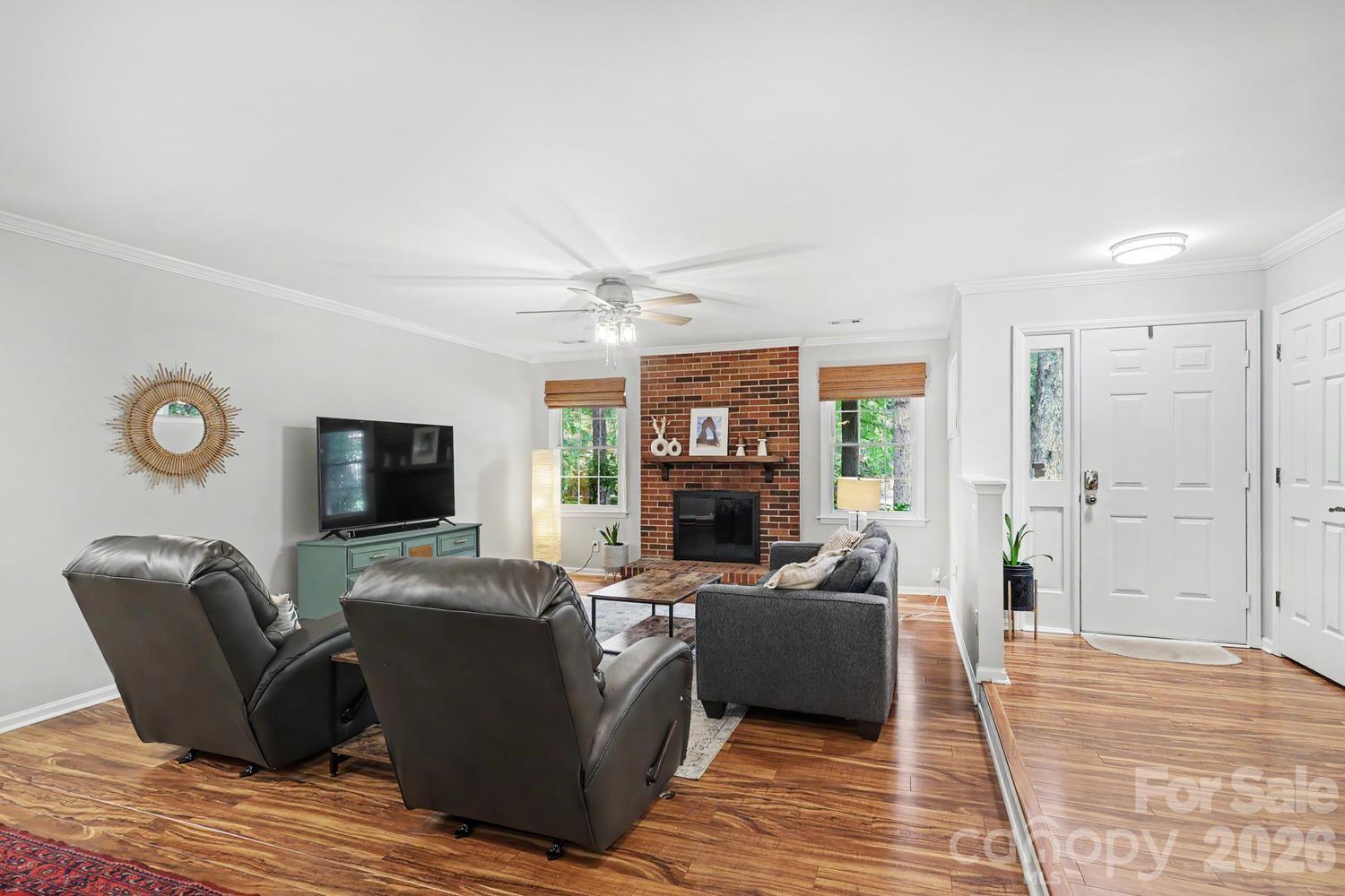 8207 White Horse Lane