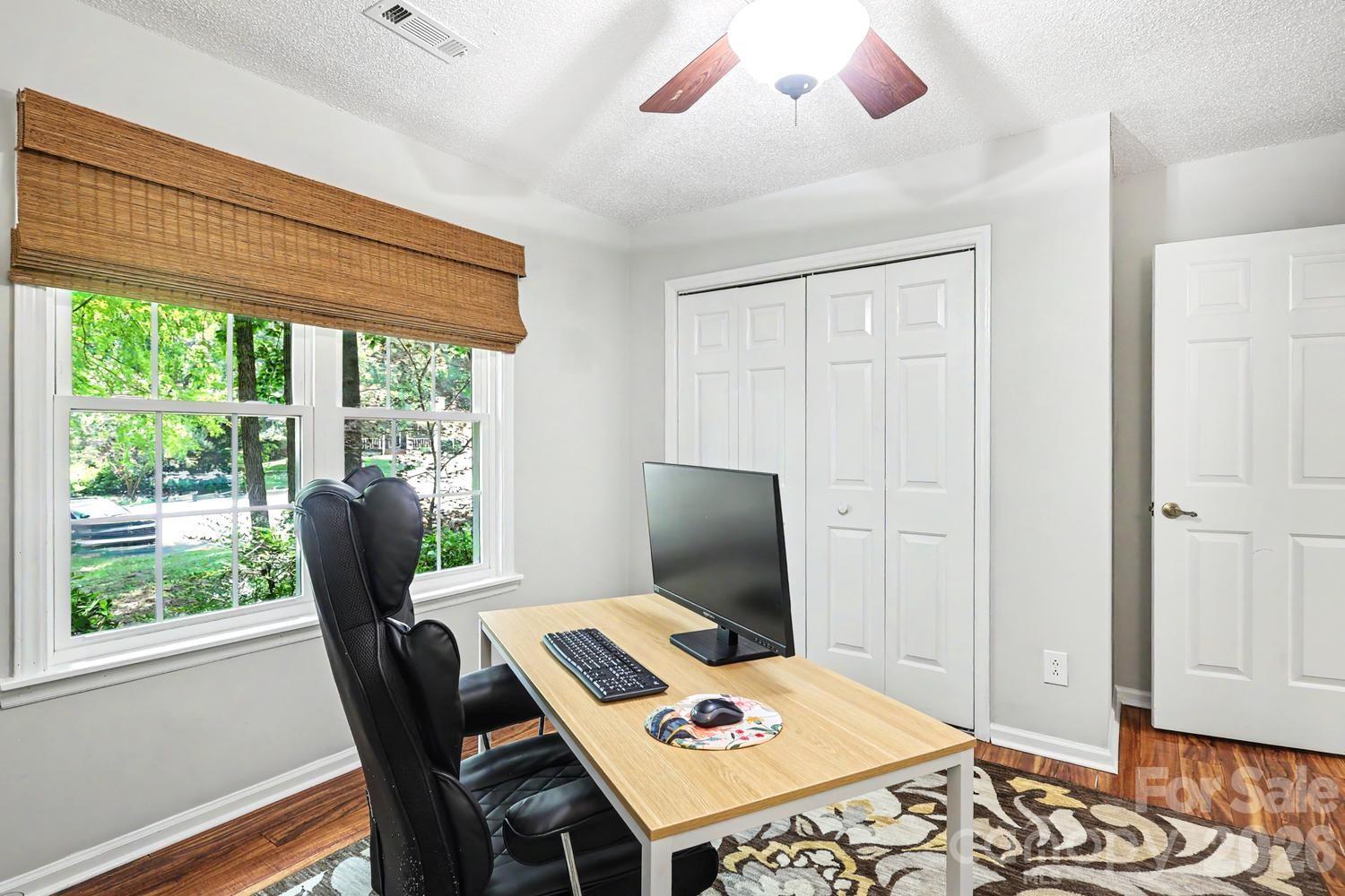 8207 White Horse Lane