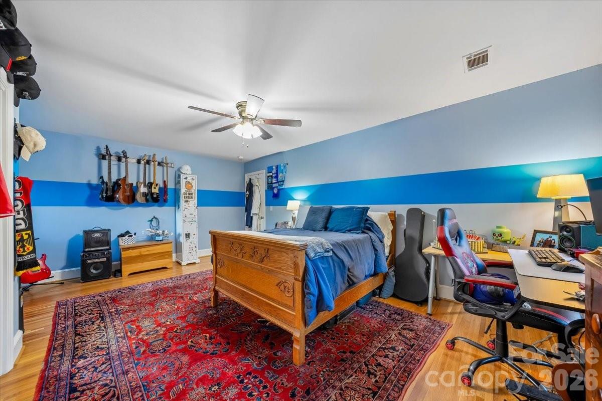 409 Whitestone Road