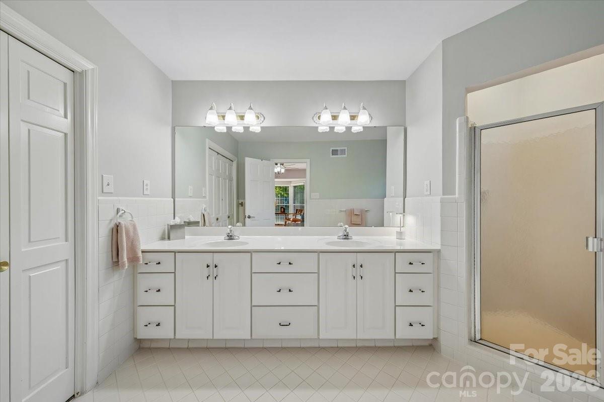 409 Whitestone Road