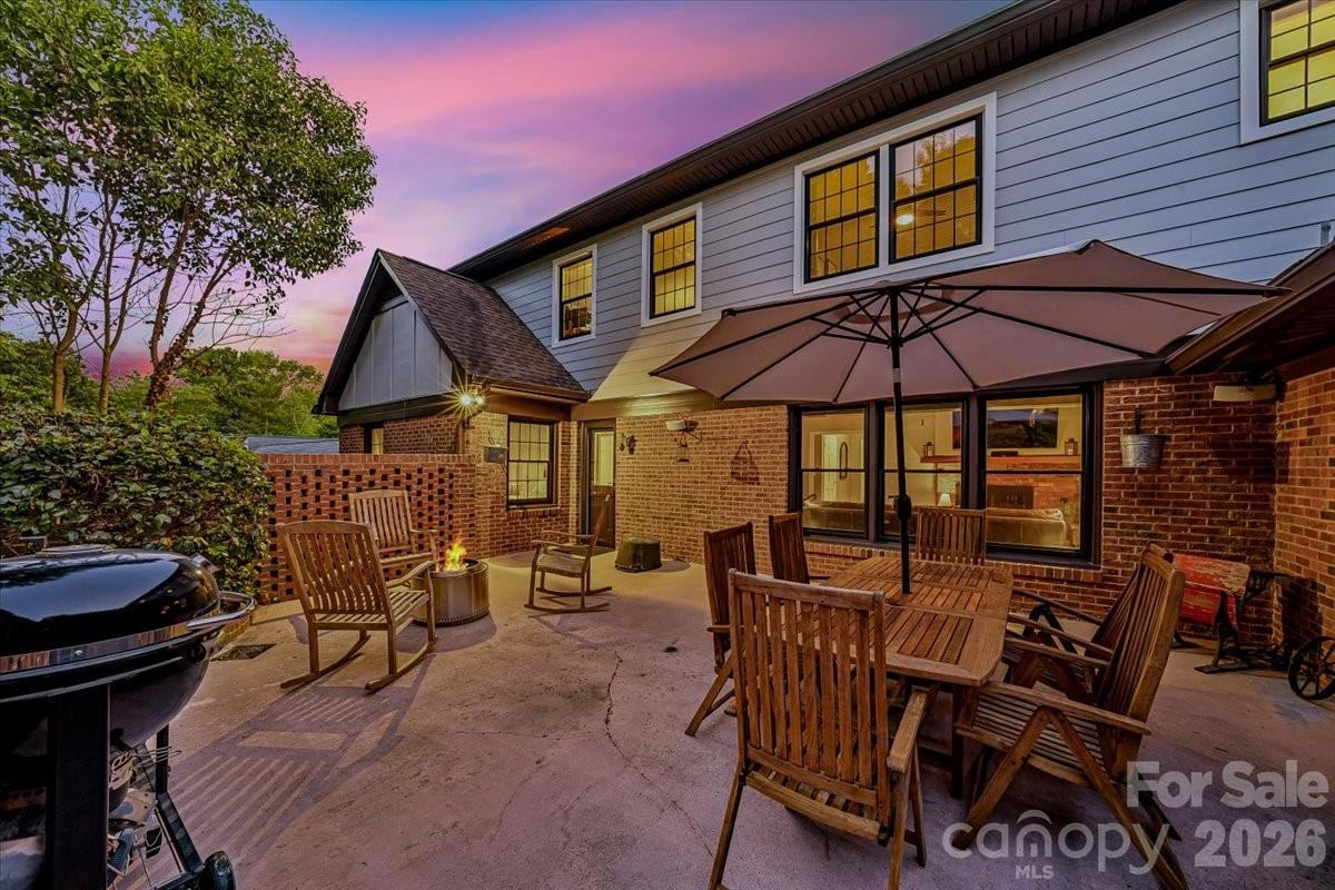 409 Whitestone Road