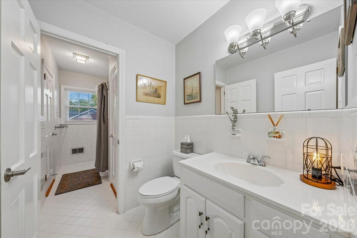 409 Whitestone Road