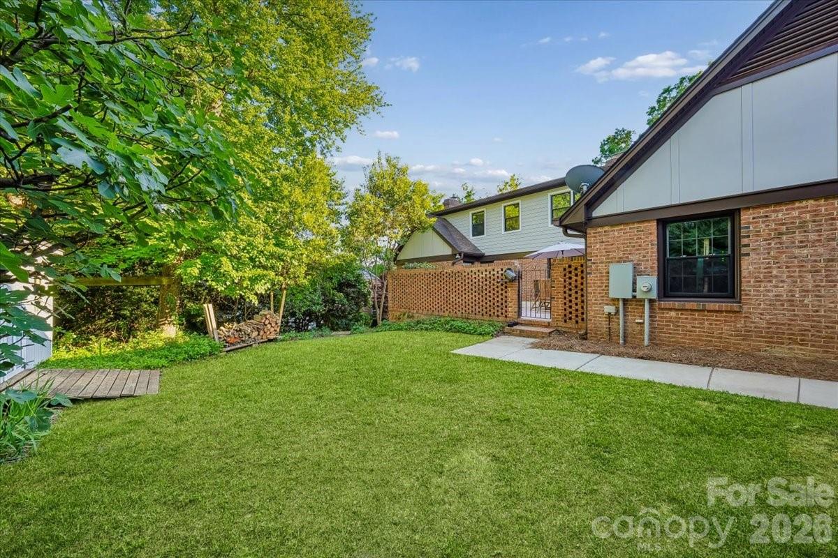 409 Whitestone Road